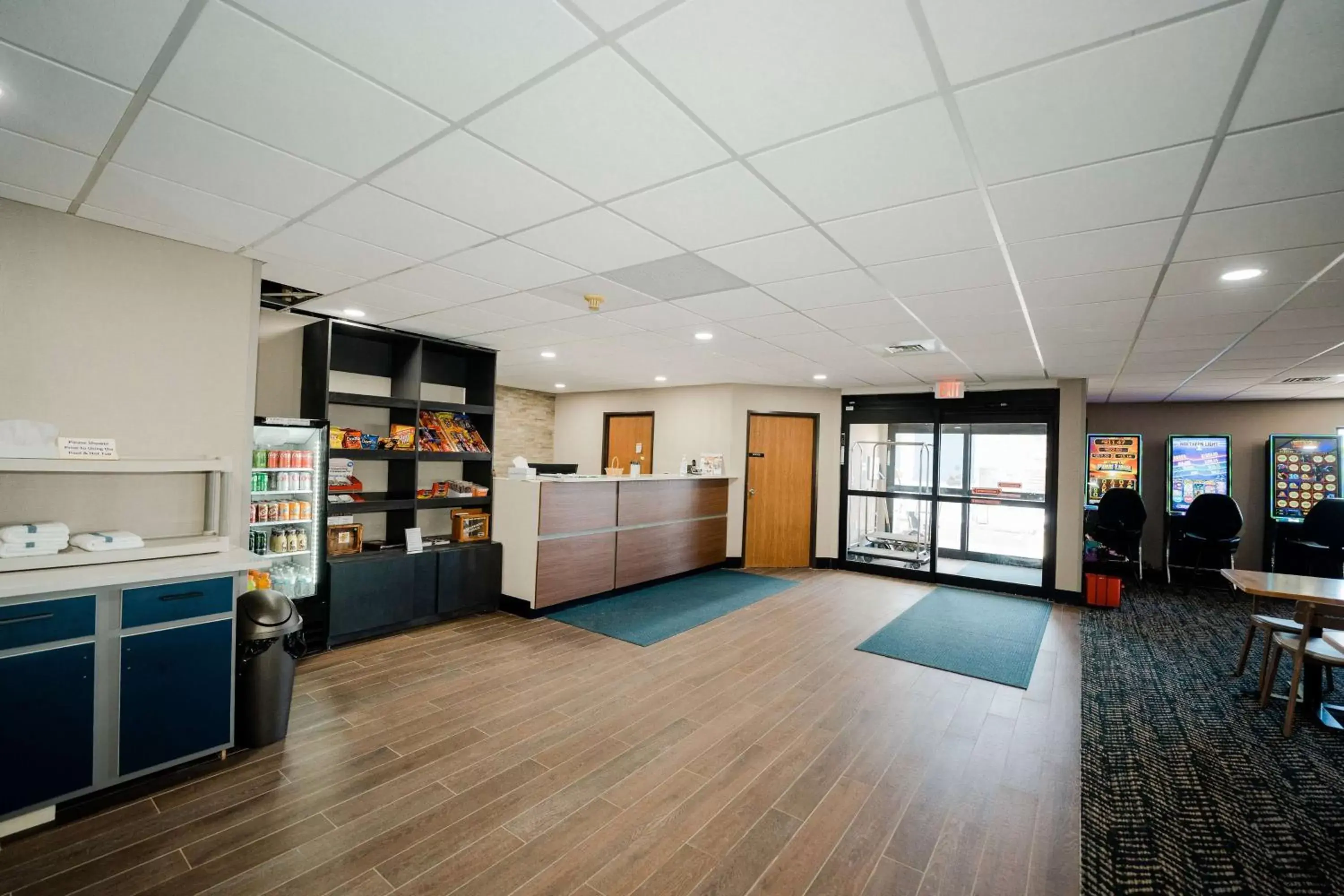 Lobby or reception in AmericInn by Wyndham Tomahawk