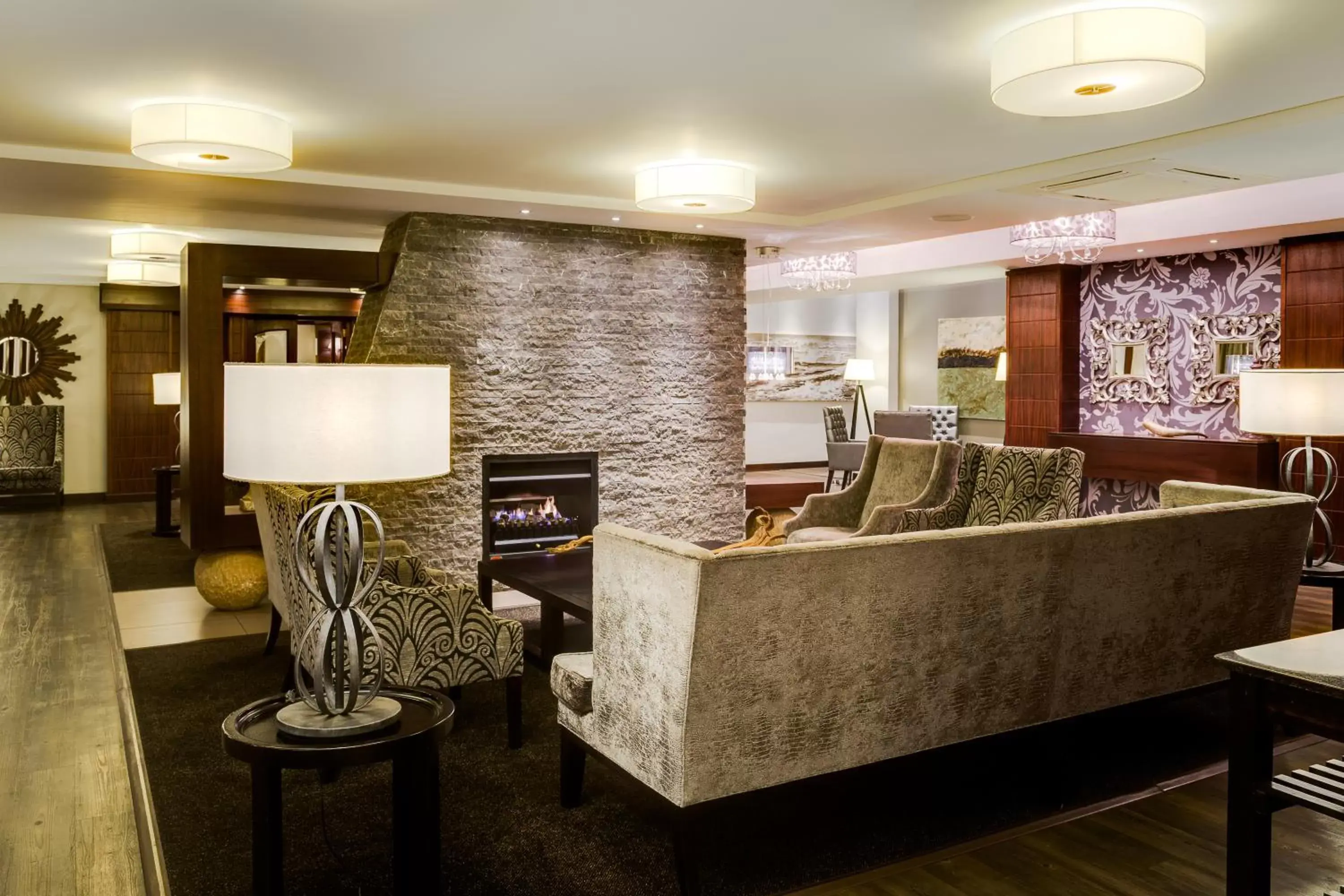 Lounge or bar, Lobby/Reception in ANEW Hotel Witbank Emalahleni