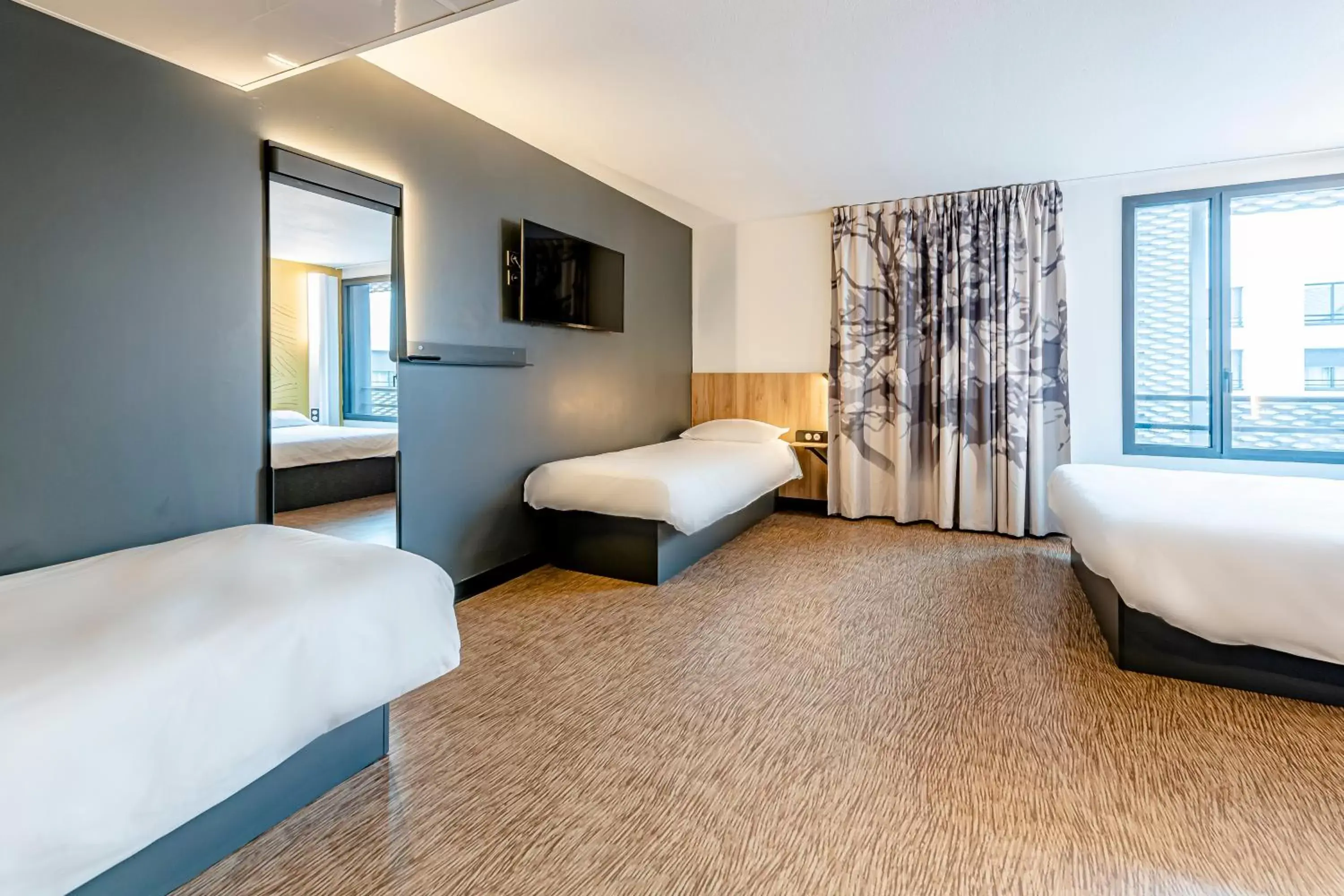 Bedroom, Bed in B&B HOTEL Bordeaux Bassins à flot