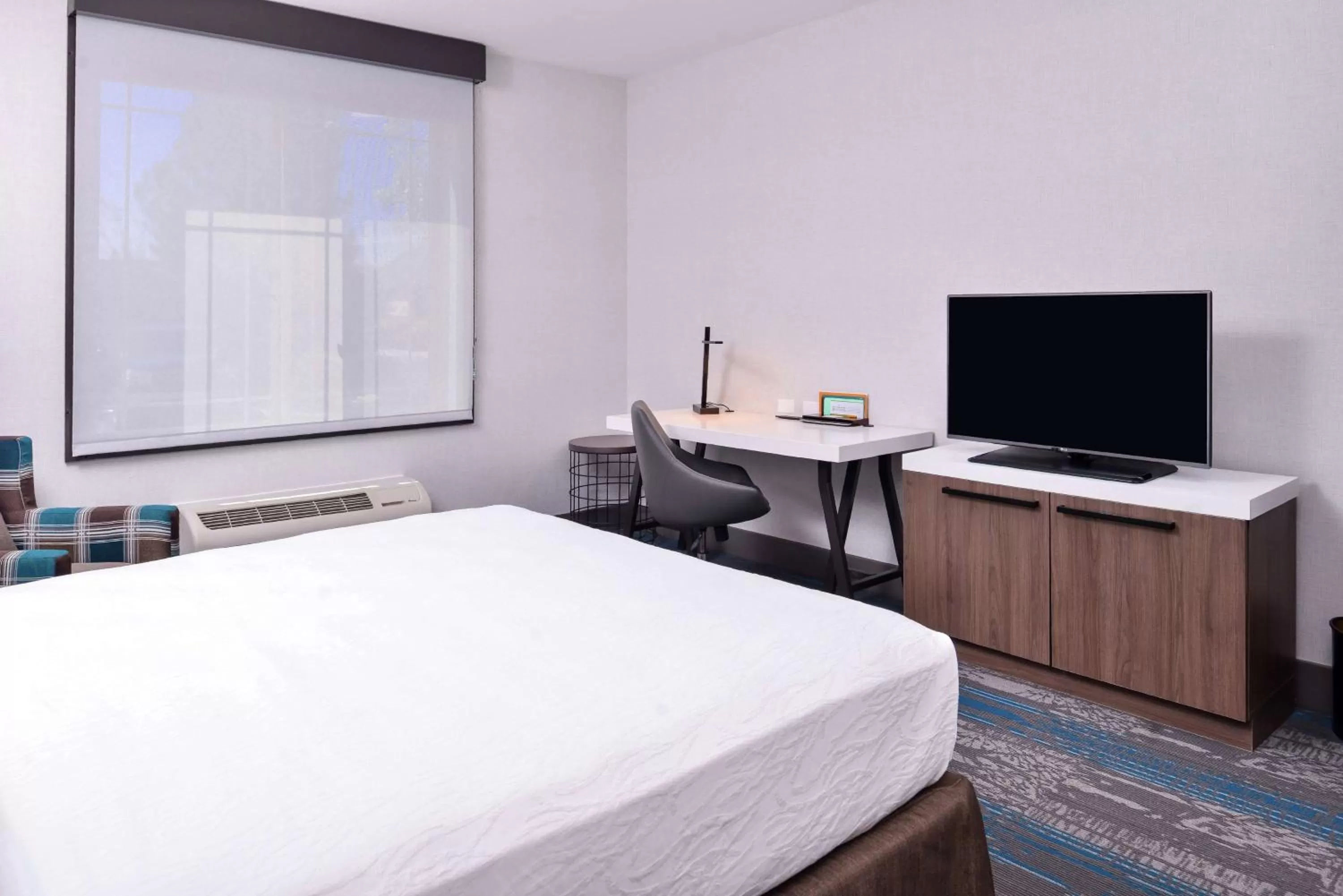 Bedroom, Bed in Hilton Garden Inn Salt Lake City Downtown