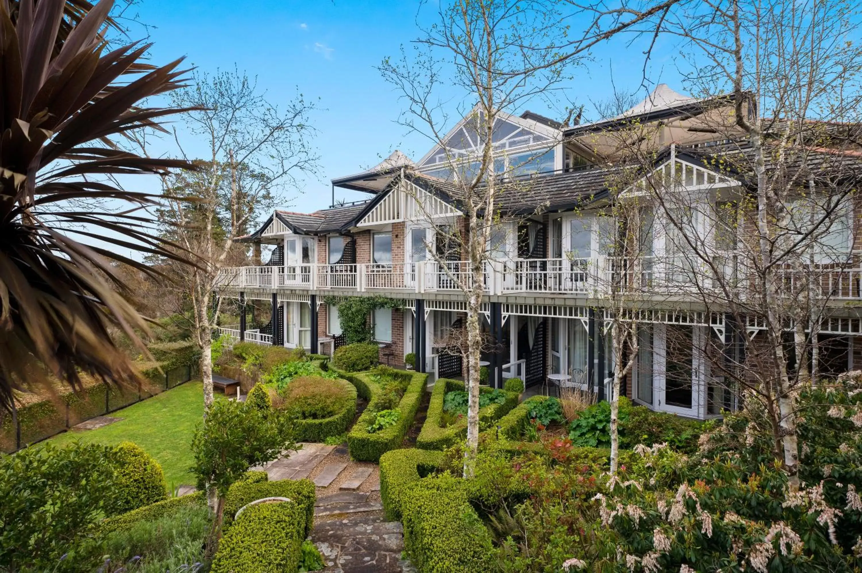 Property building in Echoes Boutique Hotel & Restaurant Blue Mountains Property building in Echoes Boutique Hotel & Restaurant Blue Mountains