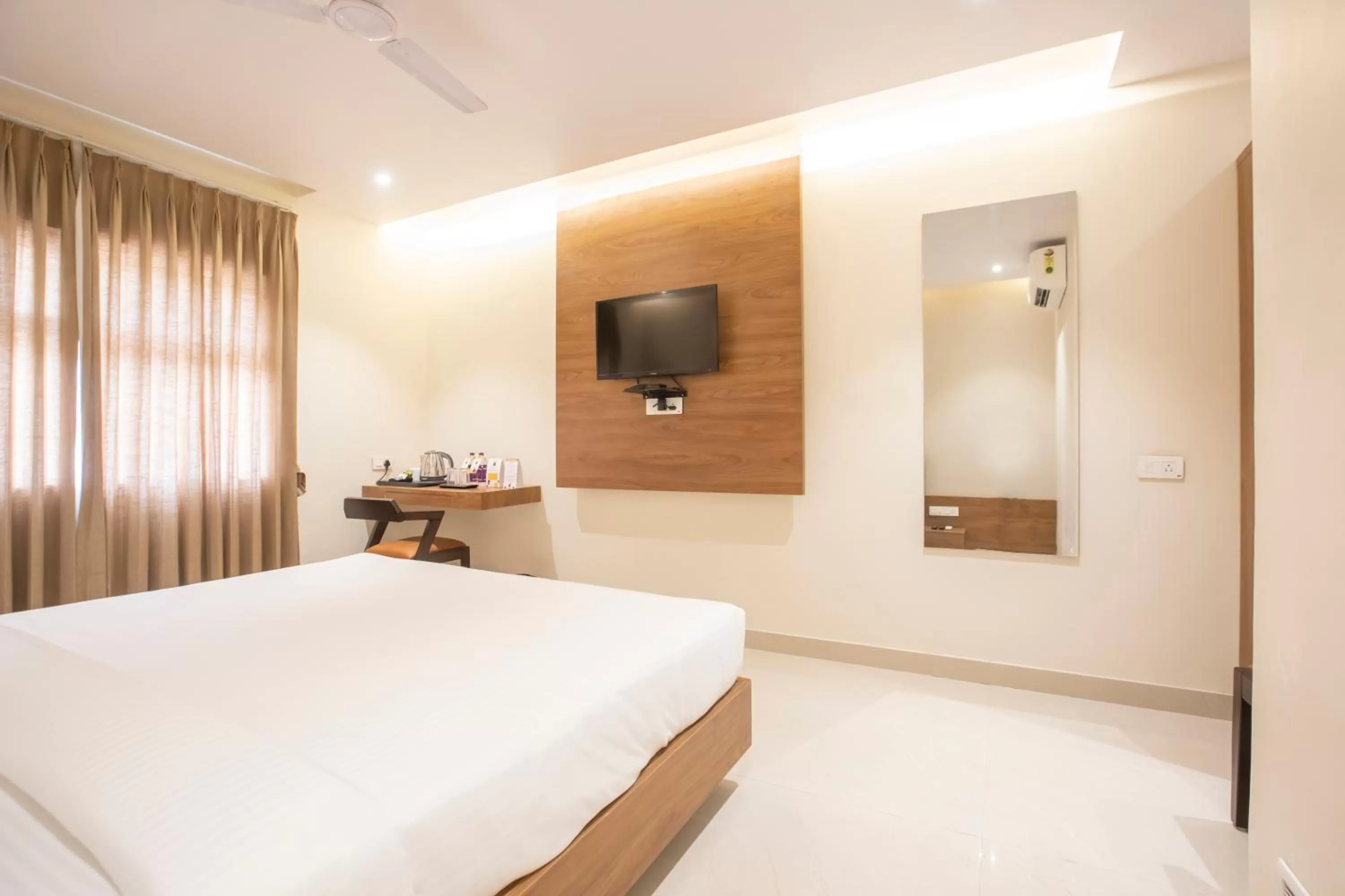 Bed in MySpace Kadison