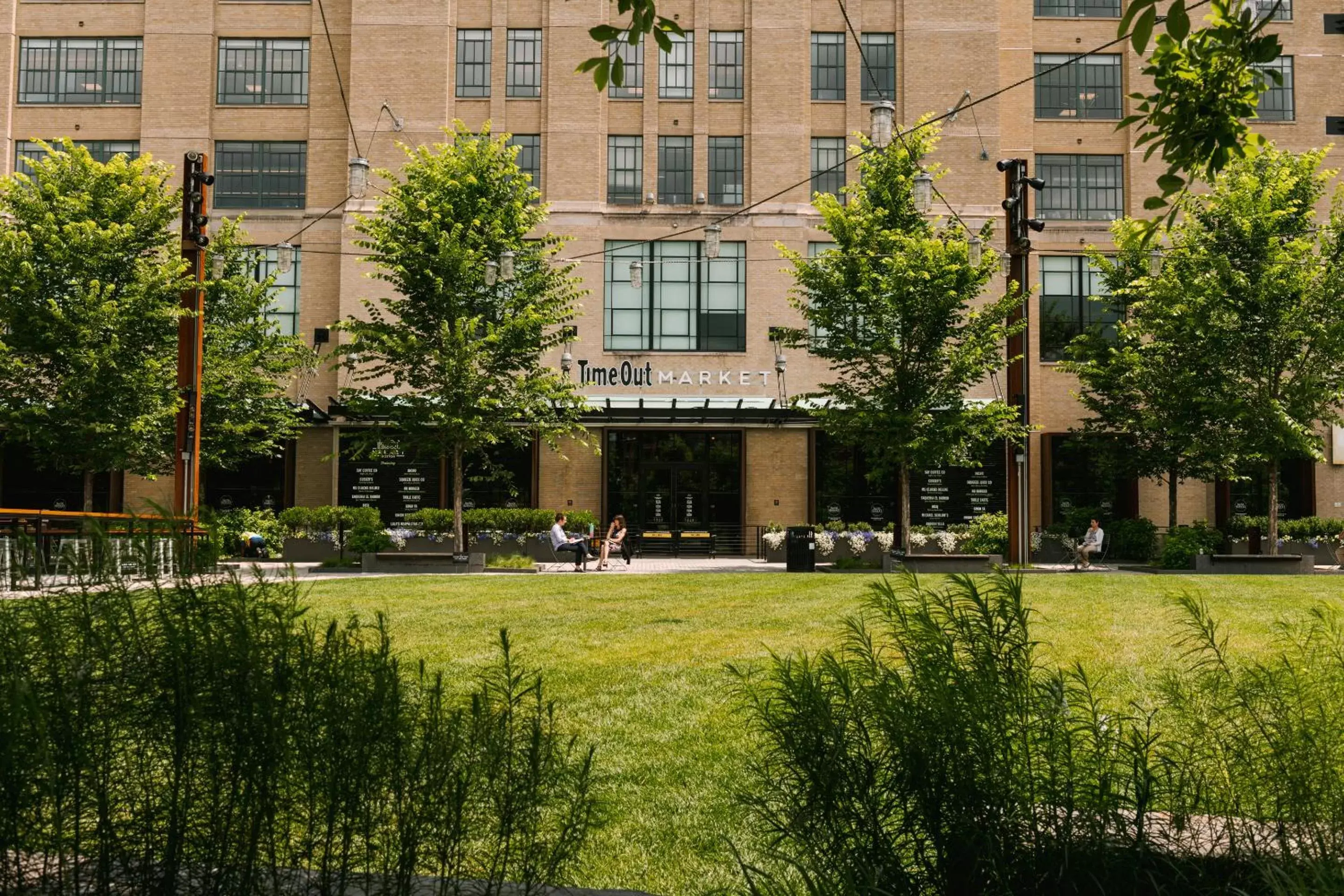 Neighbourhood, Property Building in The Arcadian powered by Sonder