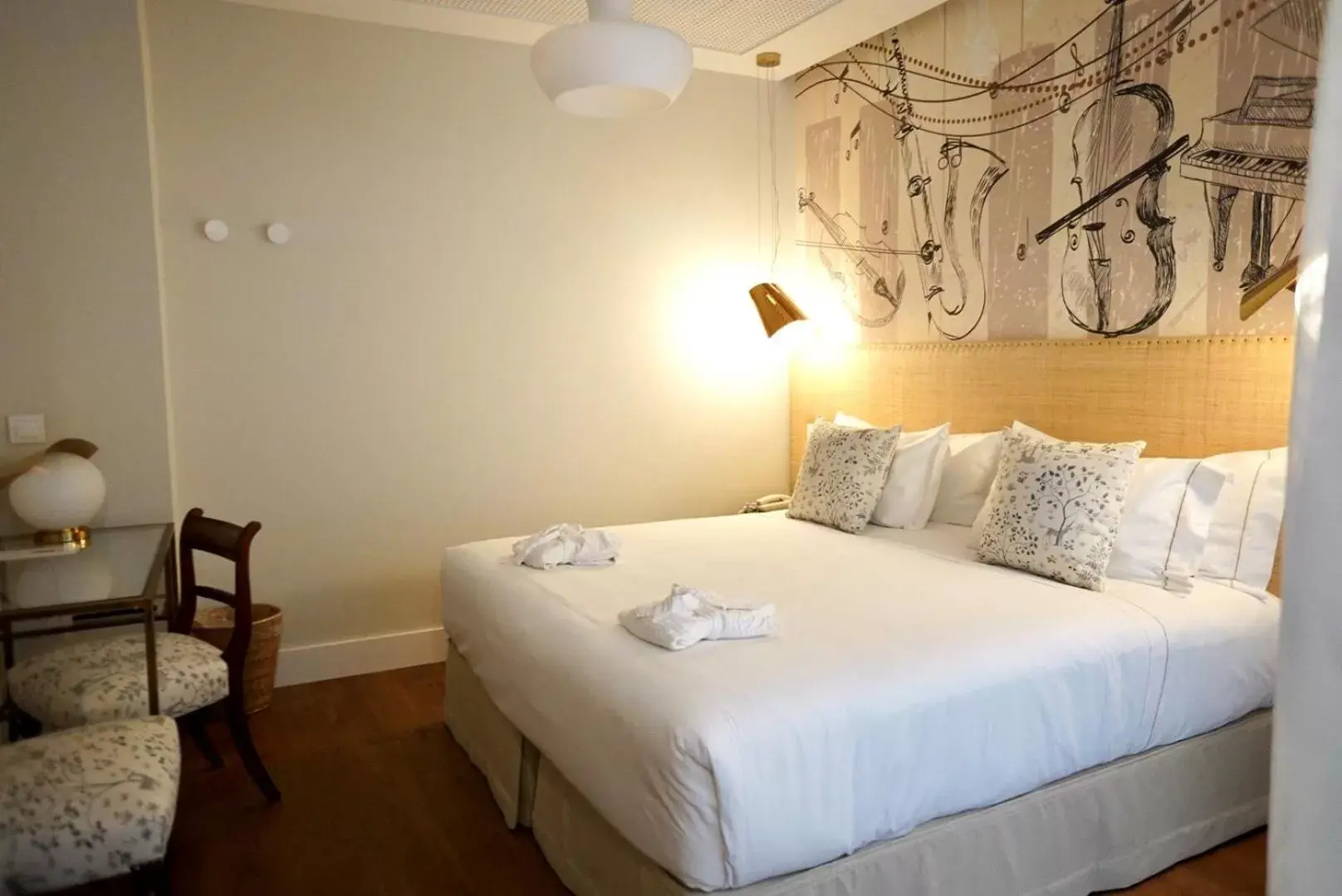 Bed in Hotel Amadeus Sevilla