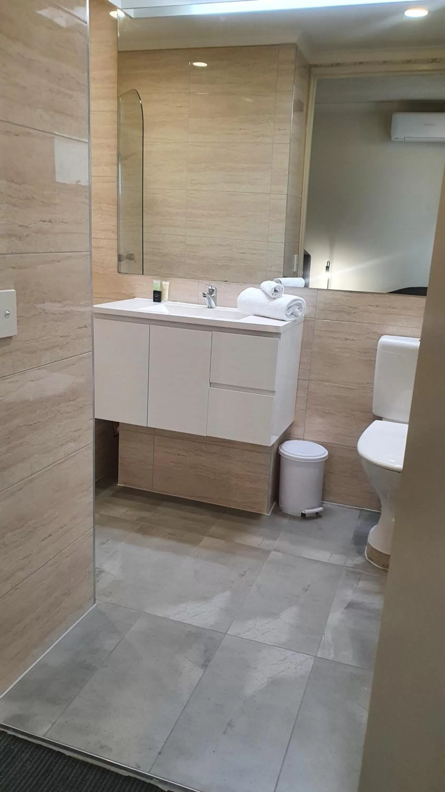 Bathroom in Hotel Cavalier