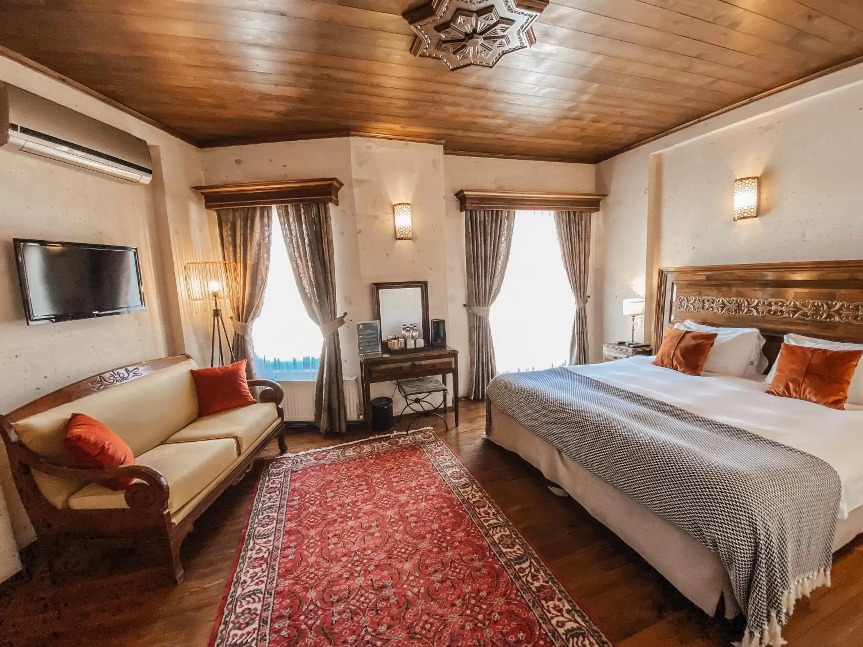 Deluxe Double Room with Mountain View in Osmanli Cappadocia Hotel