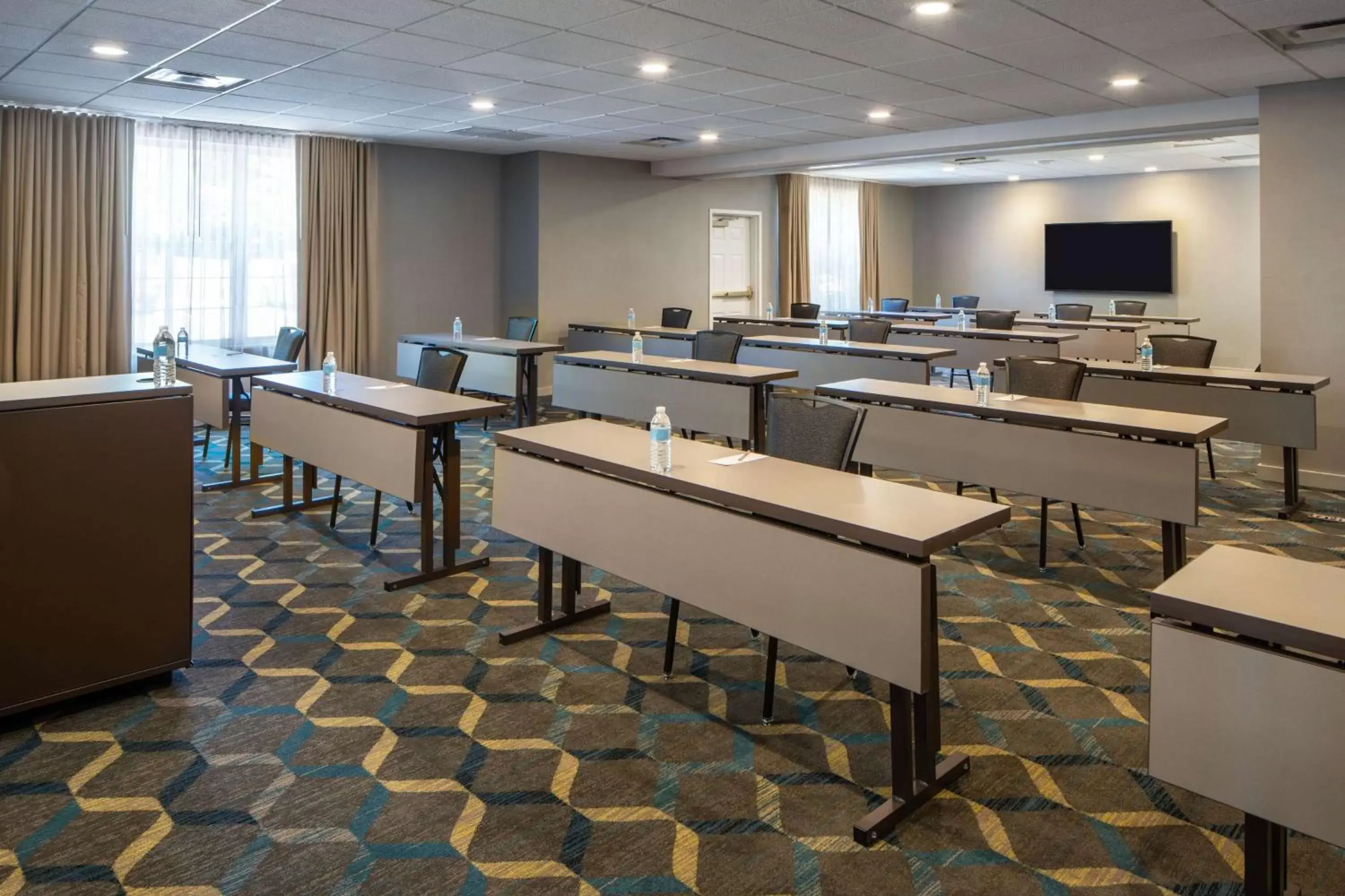 Meeting/conference room in Sonesta ES Suites Fairfax Fair Lakes