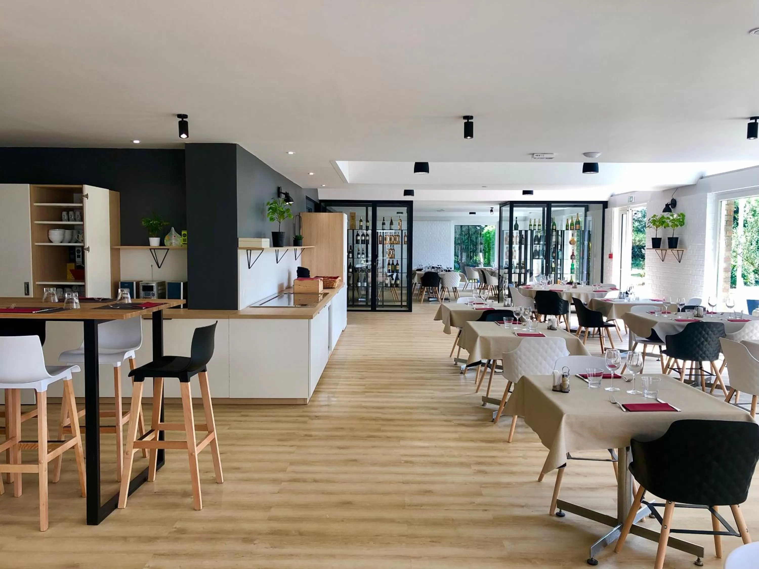 Restaurant/places to eat in ibis Styles Lille Neuville en Ferrain