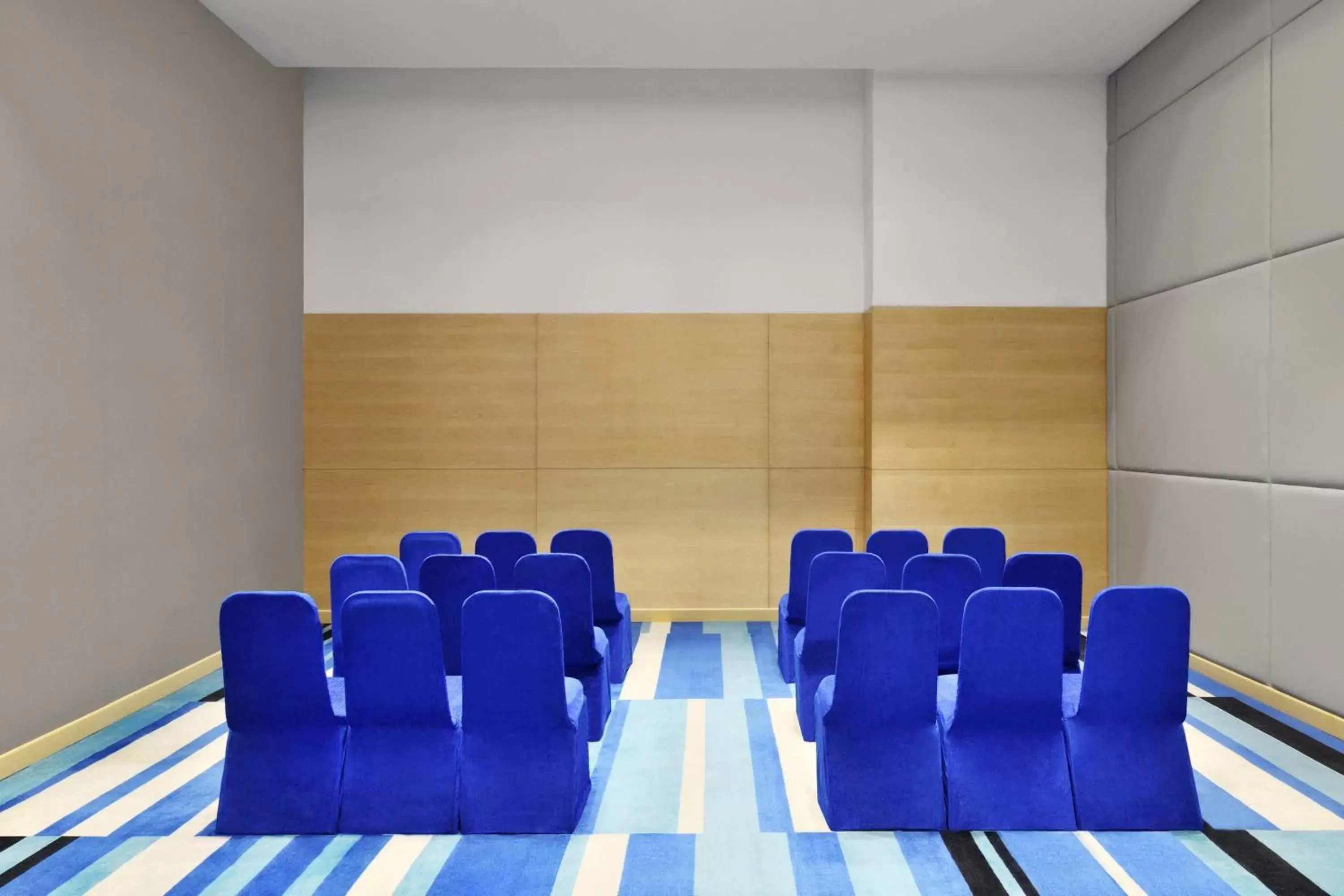 Meeting/conference room in Fairfield by Marriott Hyderabad Gachibowli