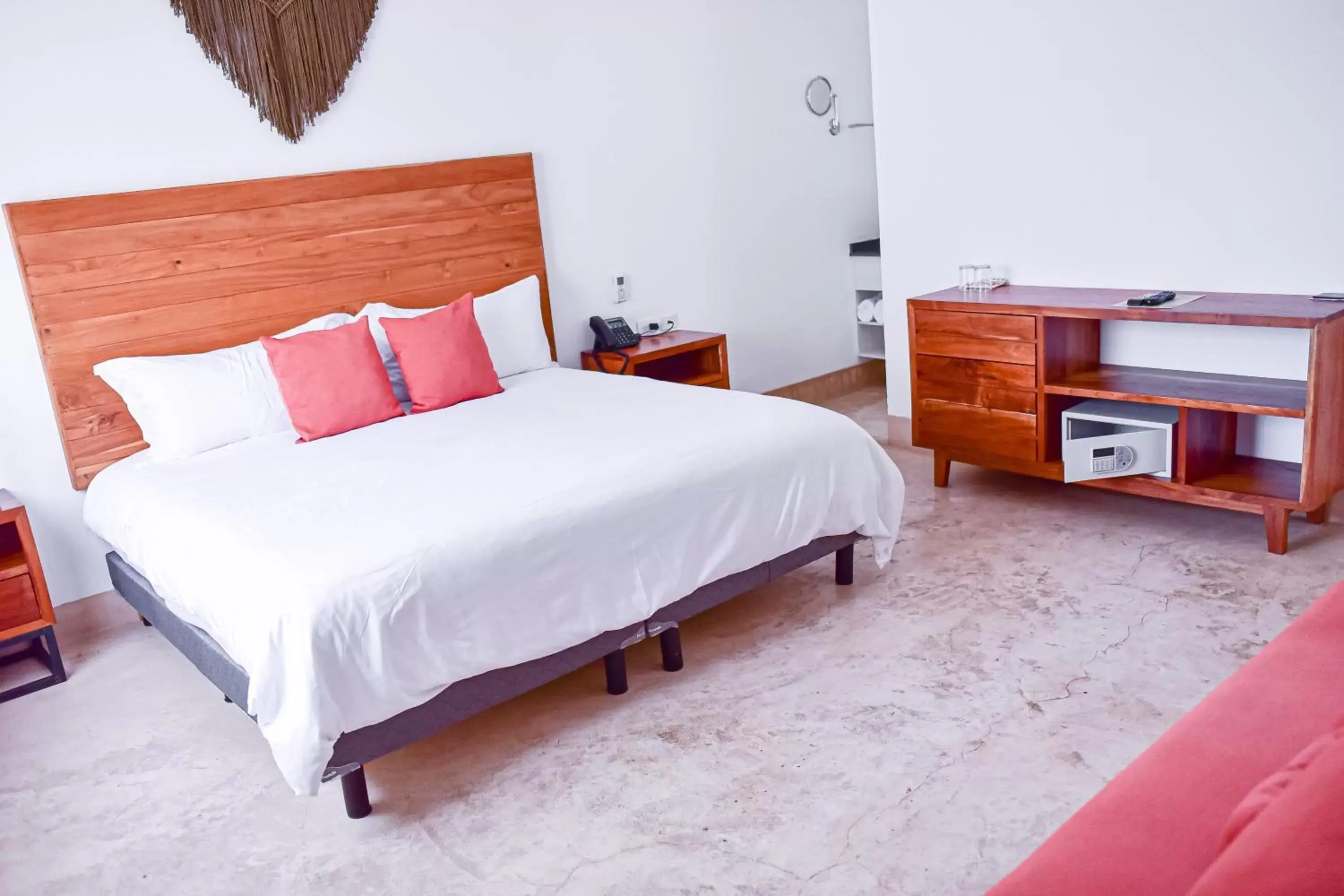 Photo of the whole room, Bed in Kaab Tulum