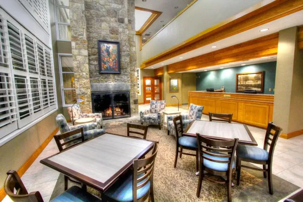 Lobby or reception, Restaurant/Places to Eat in Greystone Lodge on the River