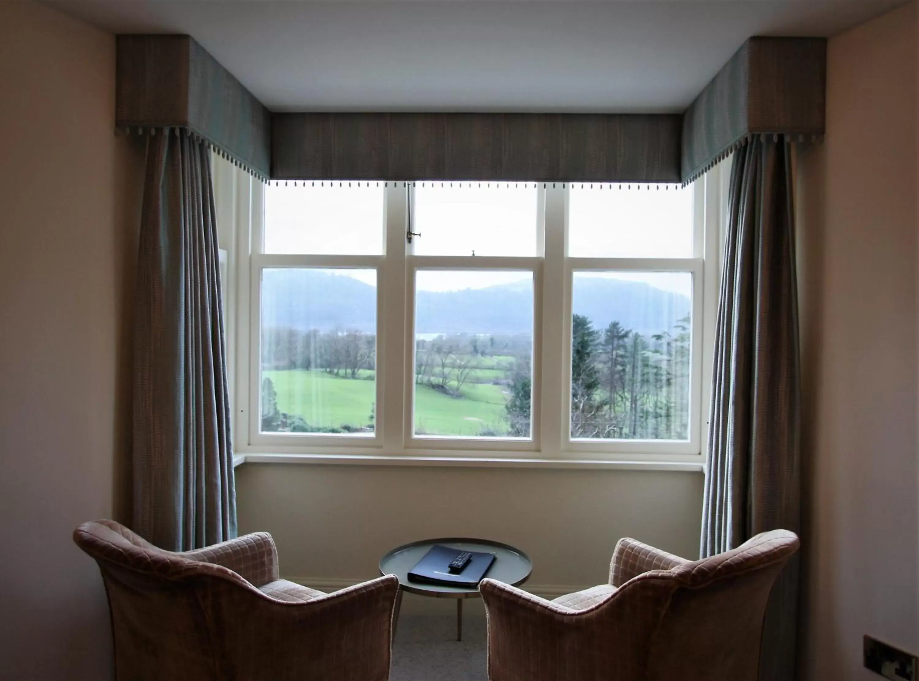 View (from property/room), Seating Area in Ravenstone Manor