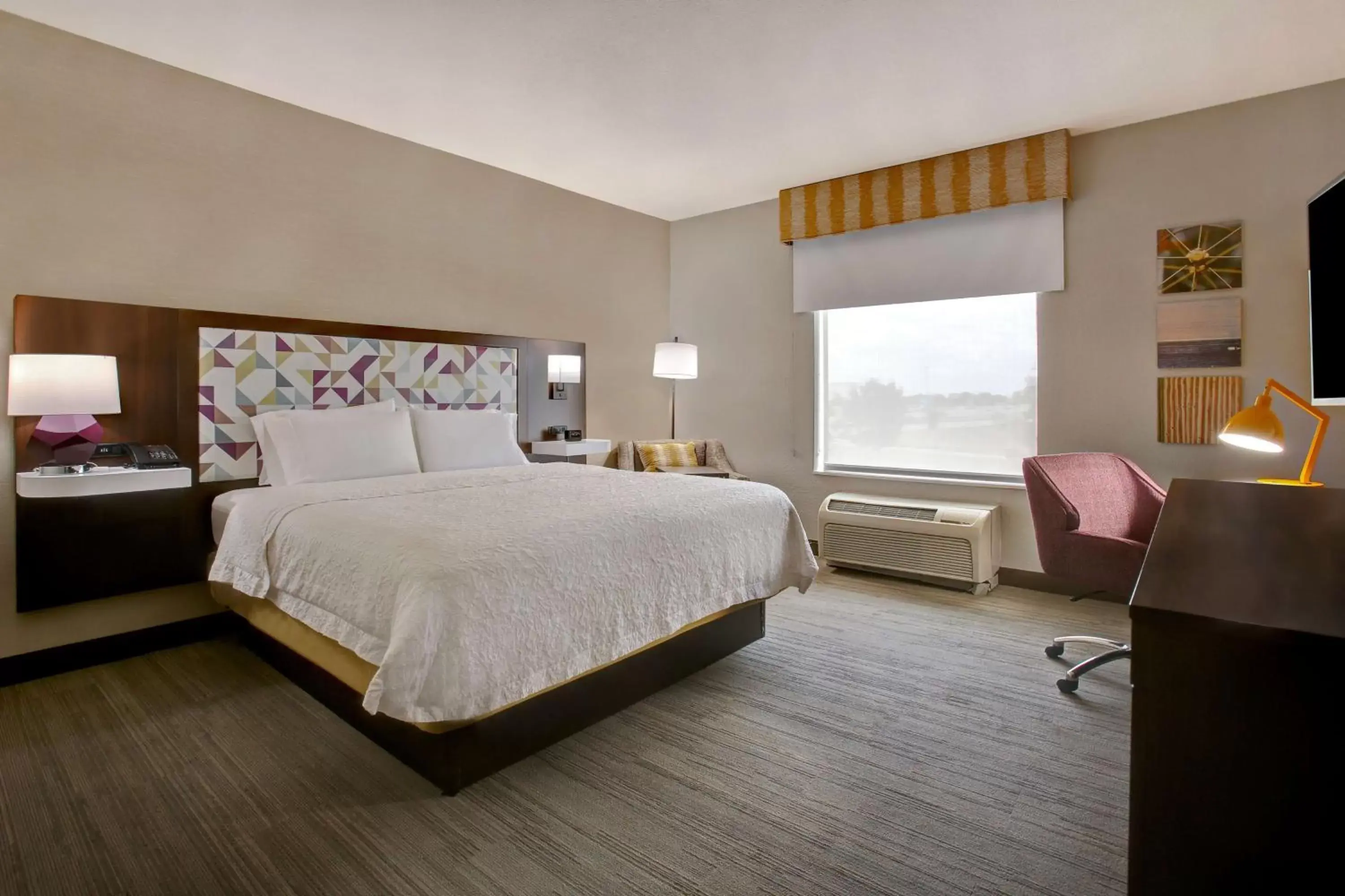 Bedroom, Bed in Hampton Inn & Suites Dallas-DeSoto
