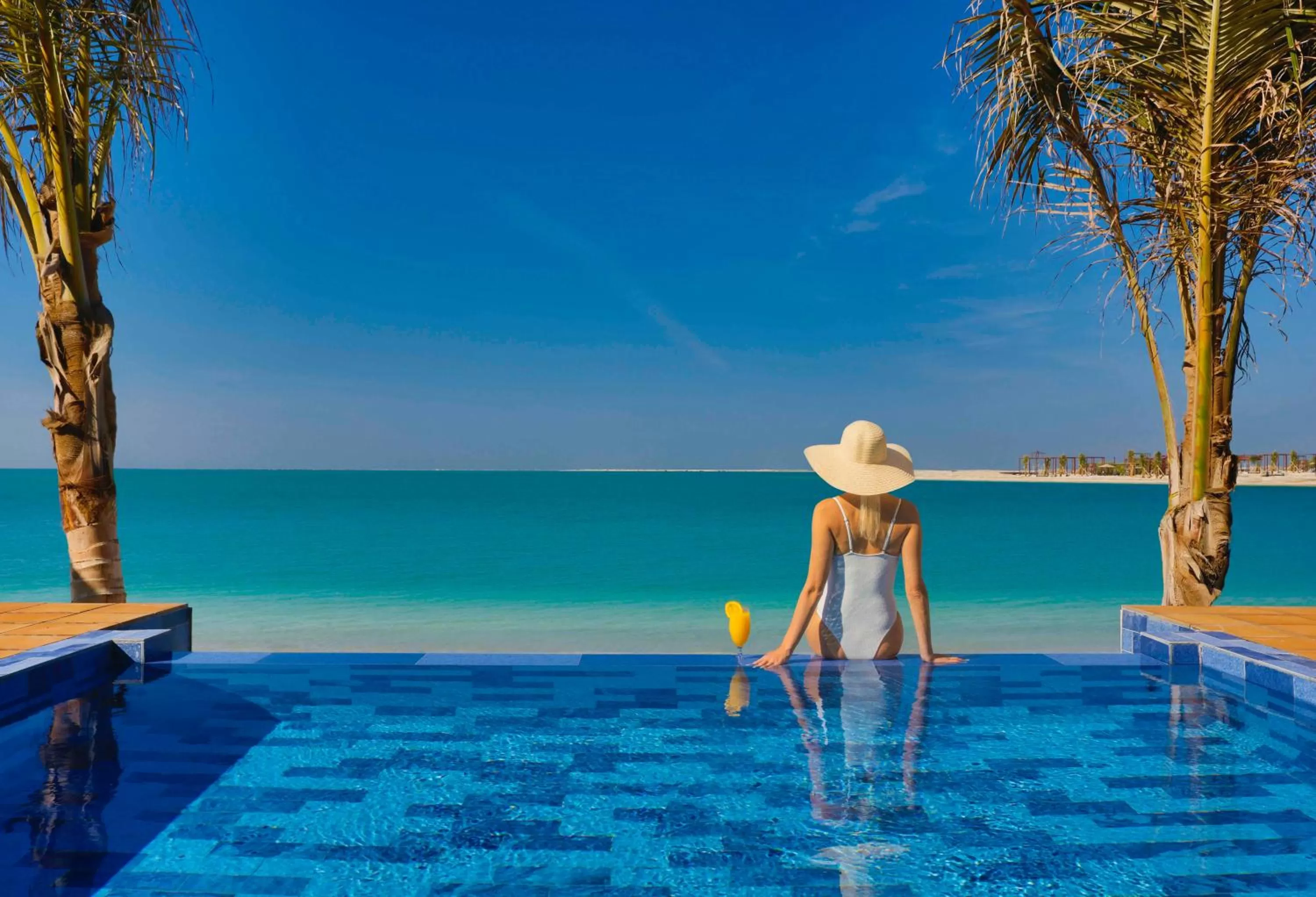 Swimming pool in Anantara World Islands Dubai Resort
