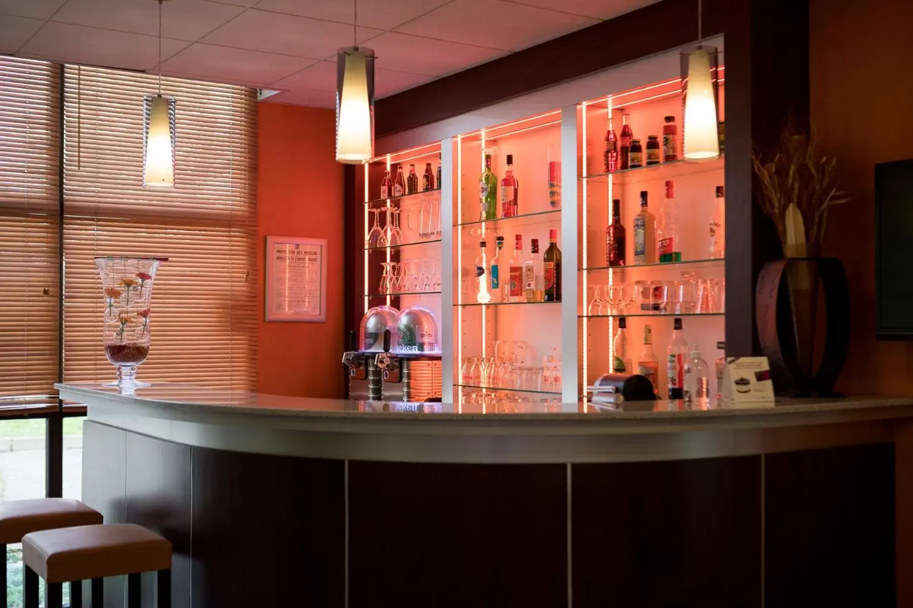 Lounge or bar, Lounge/Bar in The Originals Boutique, Actuel Hôtel, Saint-Etienne Aéroport