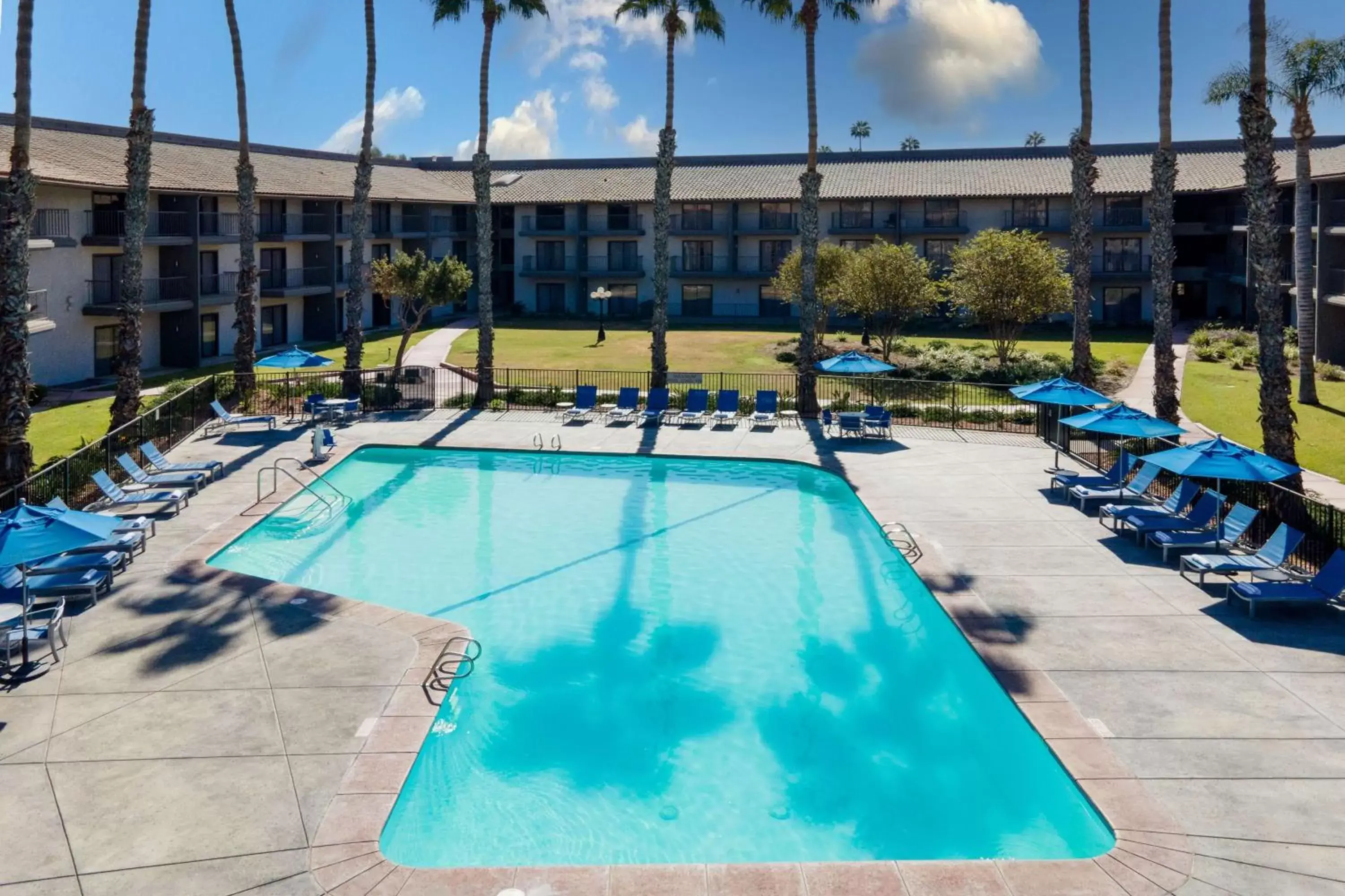 Pool View in DoubleTree by Hilton Bakersfield