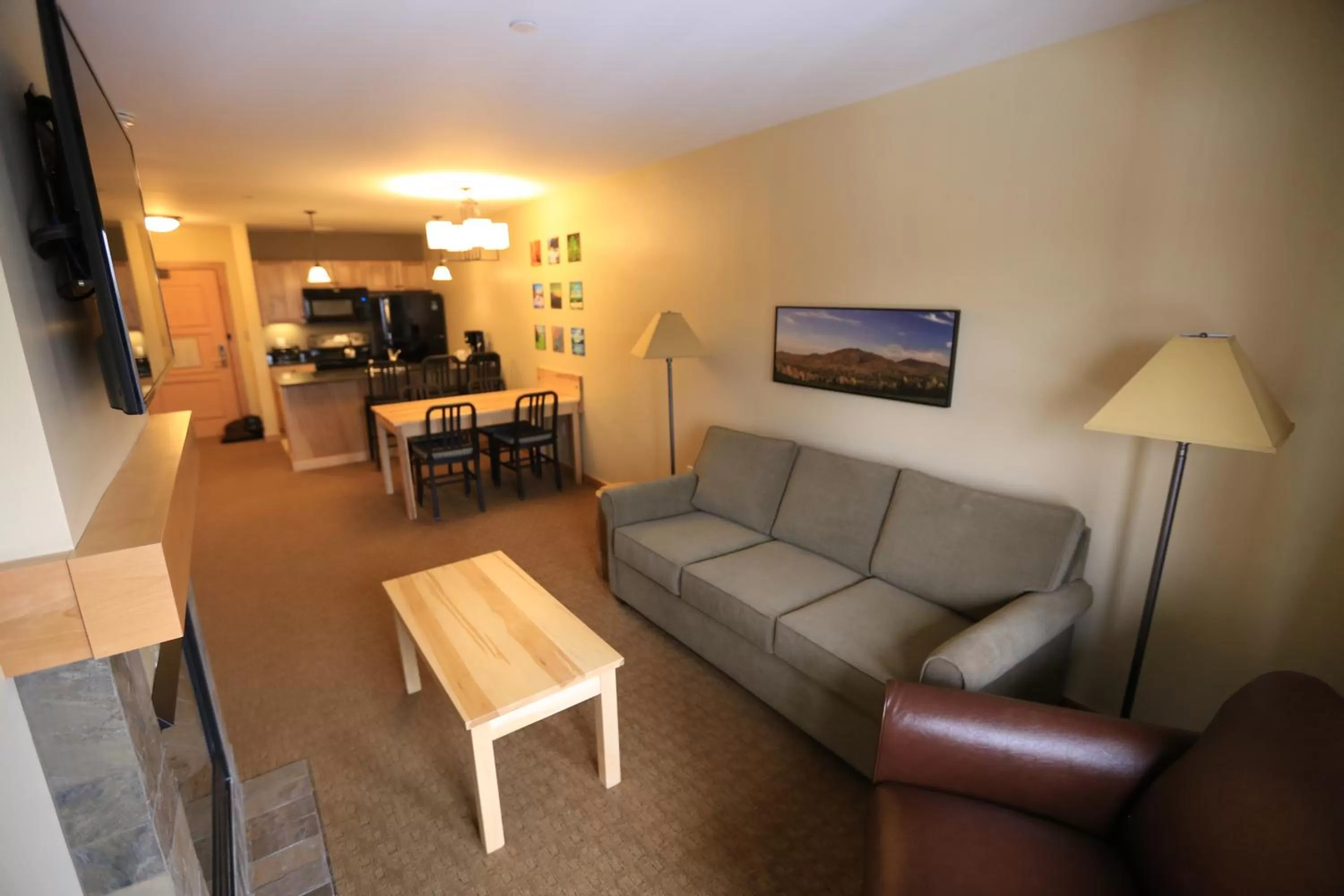 Living room in Burke Mountain Hotel