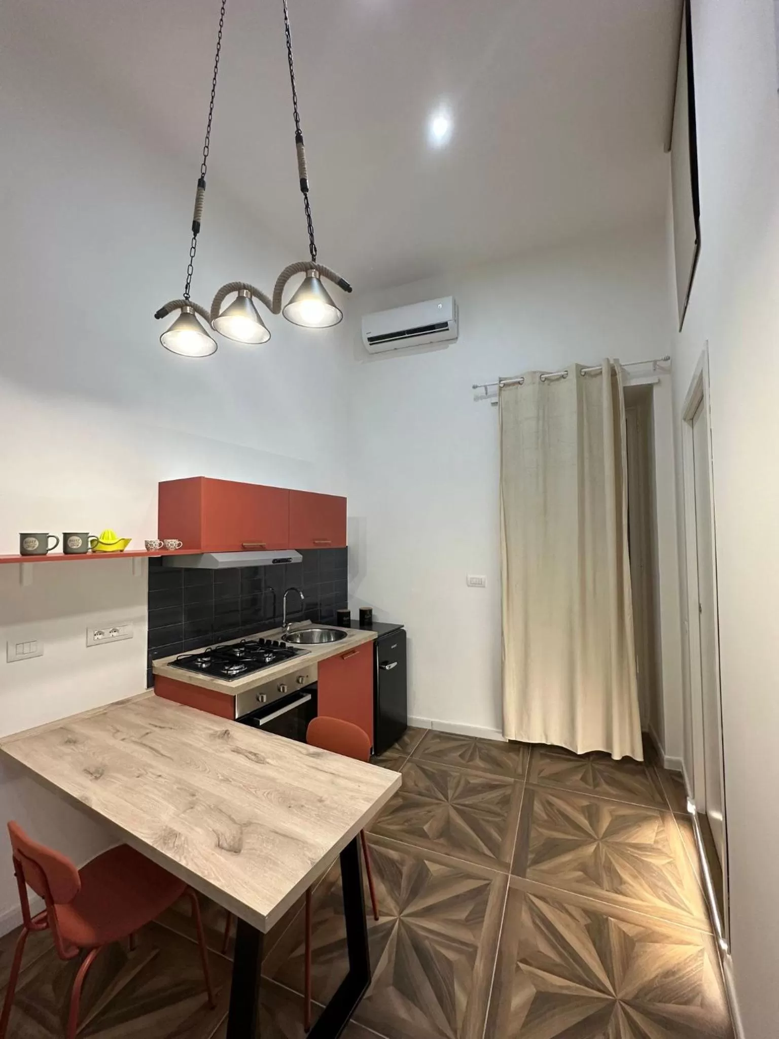 TV/Entertainment Center in San Ferdinando suite room