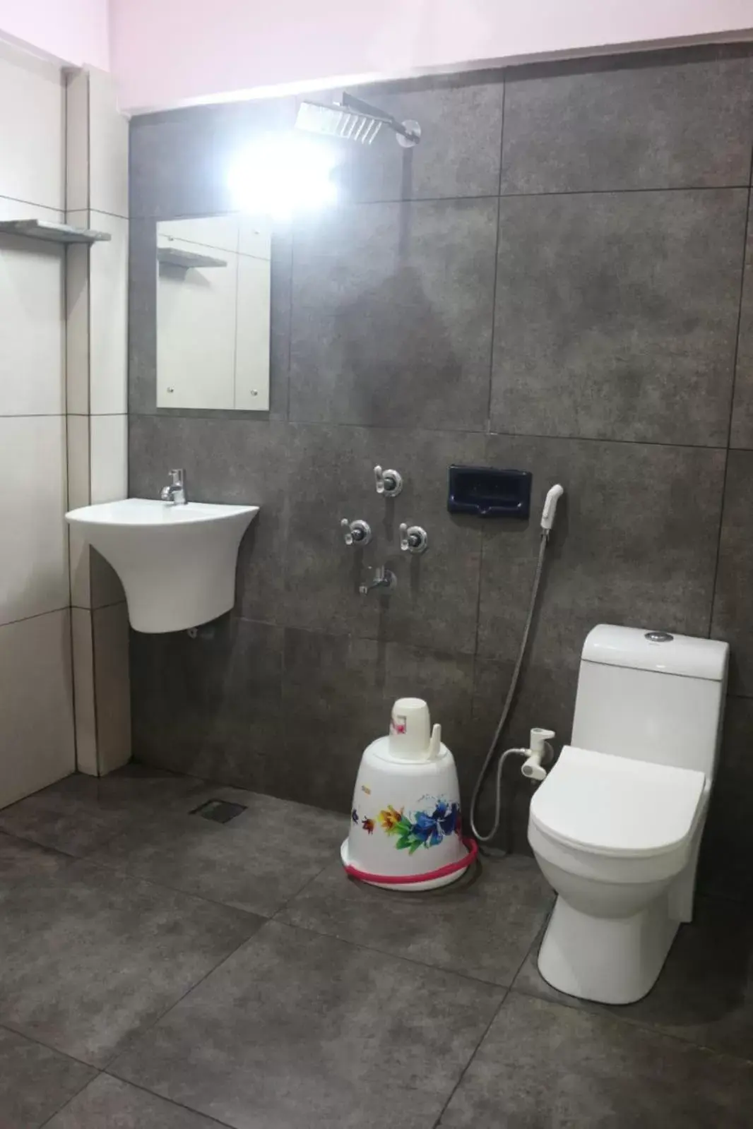 Bathroom in Hotel Wayanad Stay