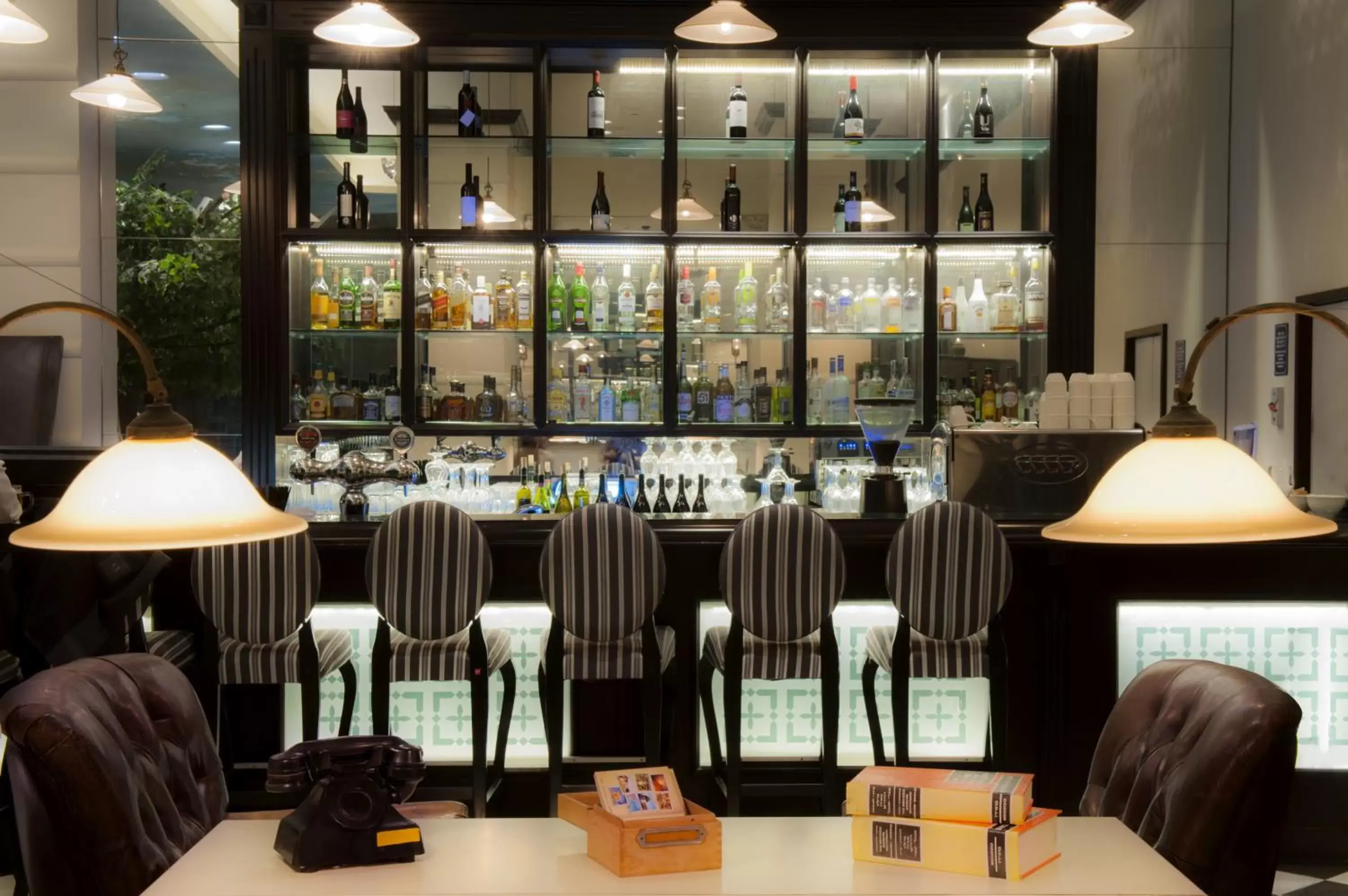 Lounge or bar, Restaurant/Places to Eat in Herods Tel Aviv By The Beach