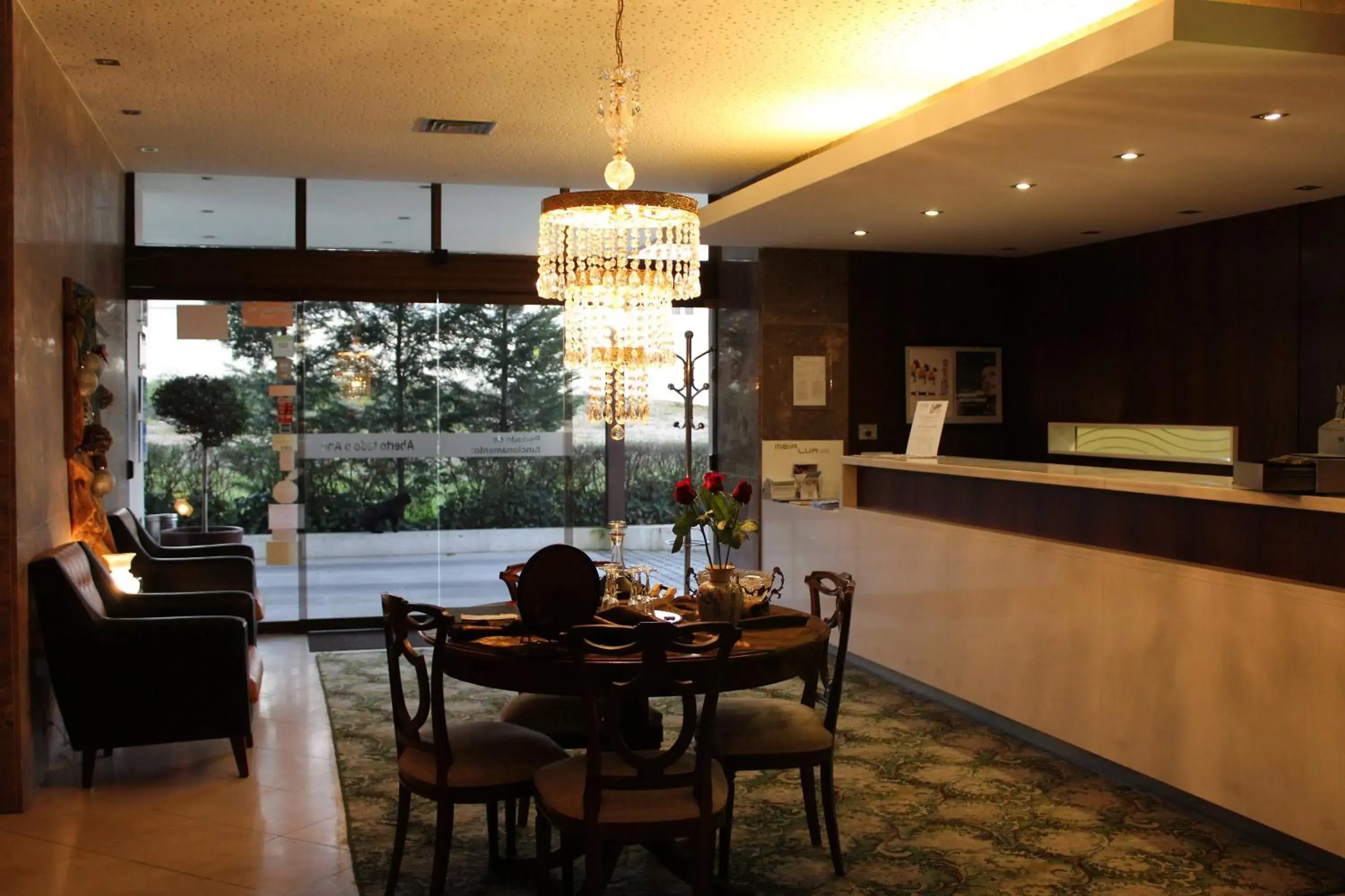 Lobby or reception, Restaurant/Places to Eat in Hotel Meia Lua
