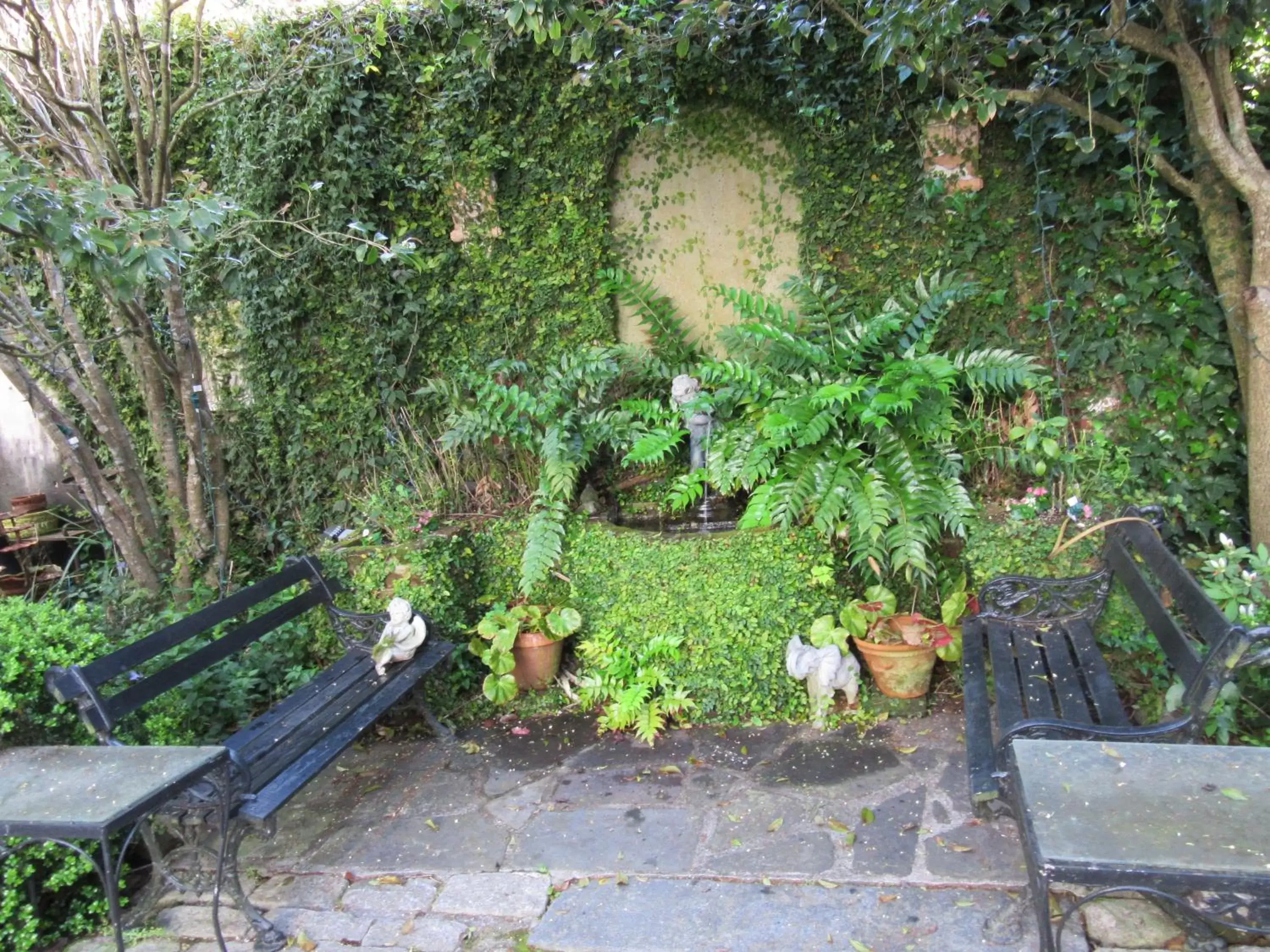 Patio, Garden in Historic 86 Church Street