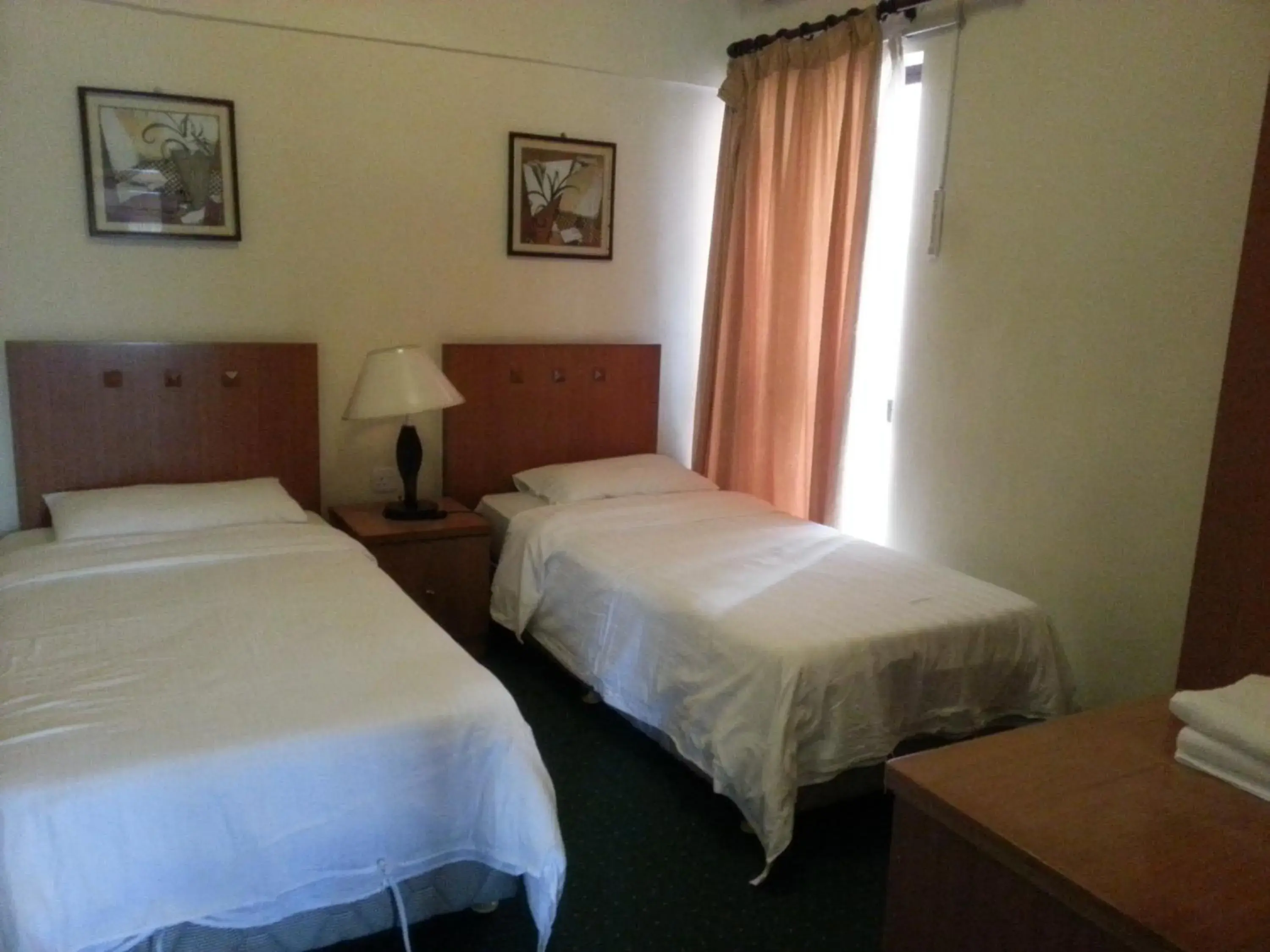Bedroom, Bed in Dorcas Service Apartment - Marina Court