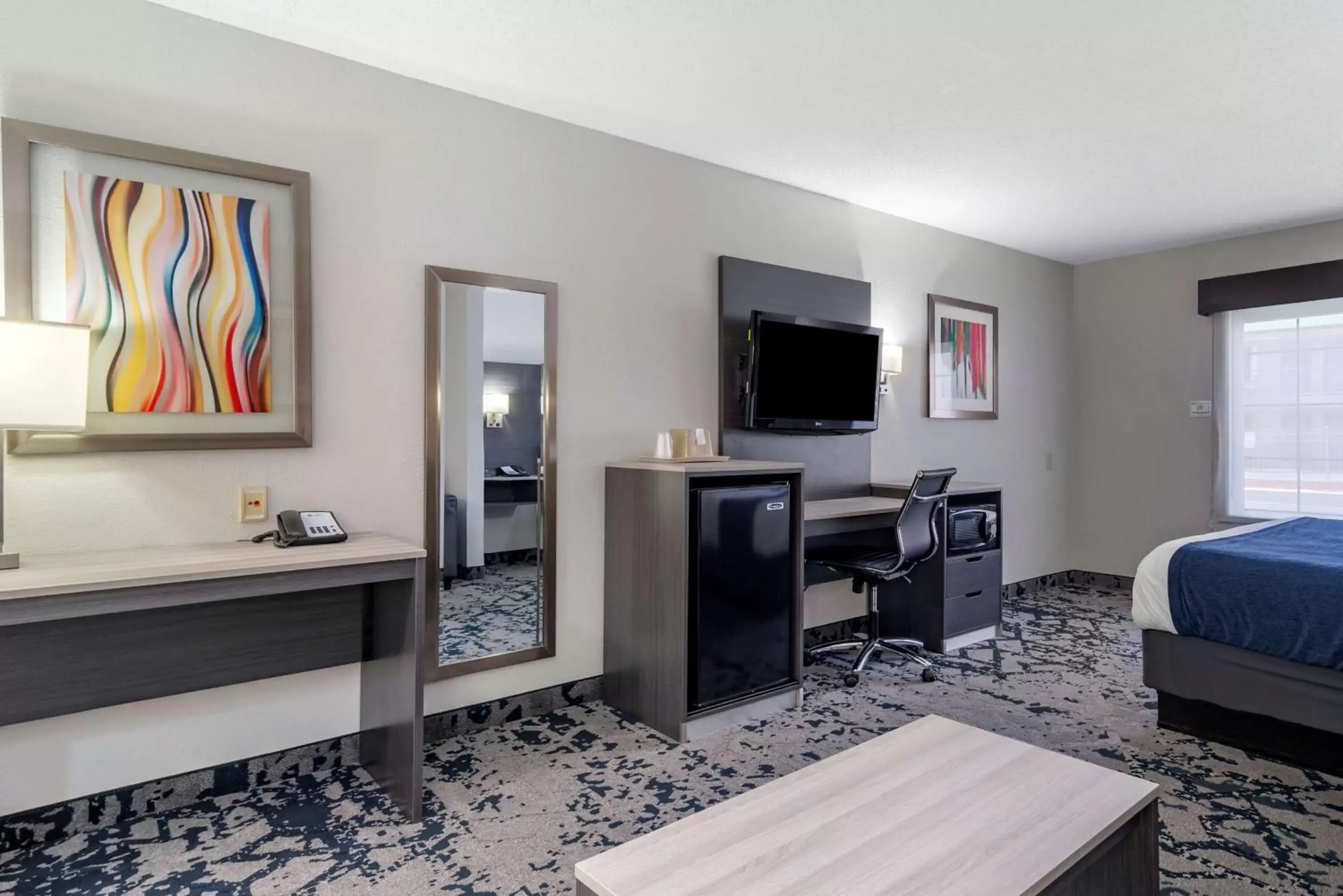 Bedroom, Bed in Best Western Allatoona Inn & Suites Bedroom, Bed in Best Western Allatoona Inn & Suites