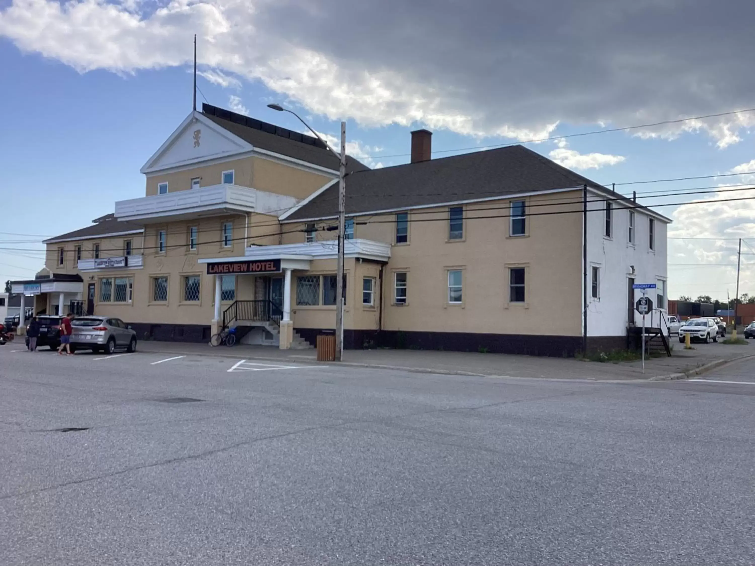 Property Building in Lakeview Hotel