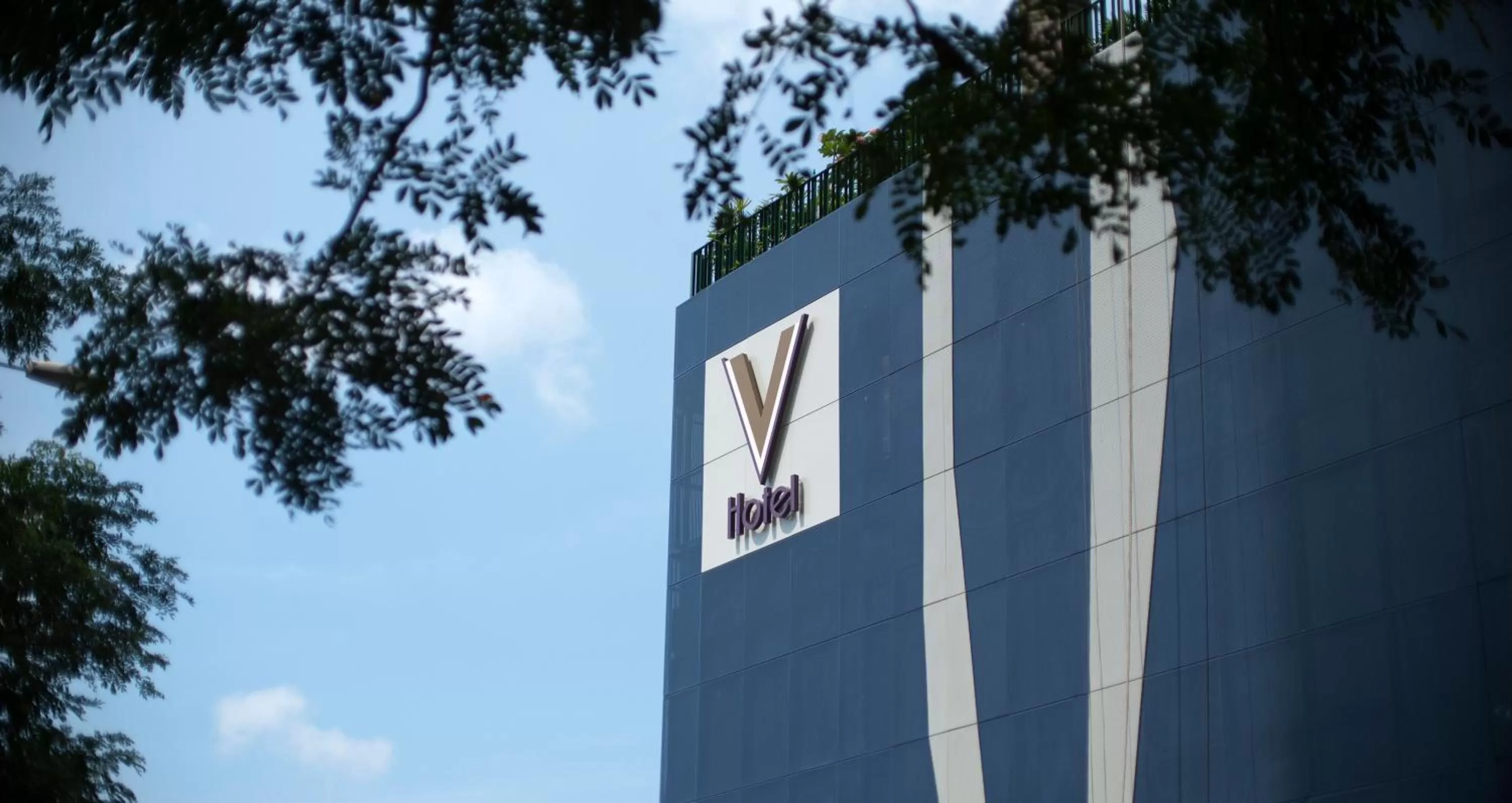 Facade/entrance in V Hotel Lavender