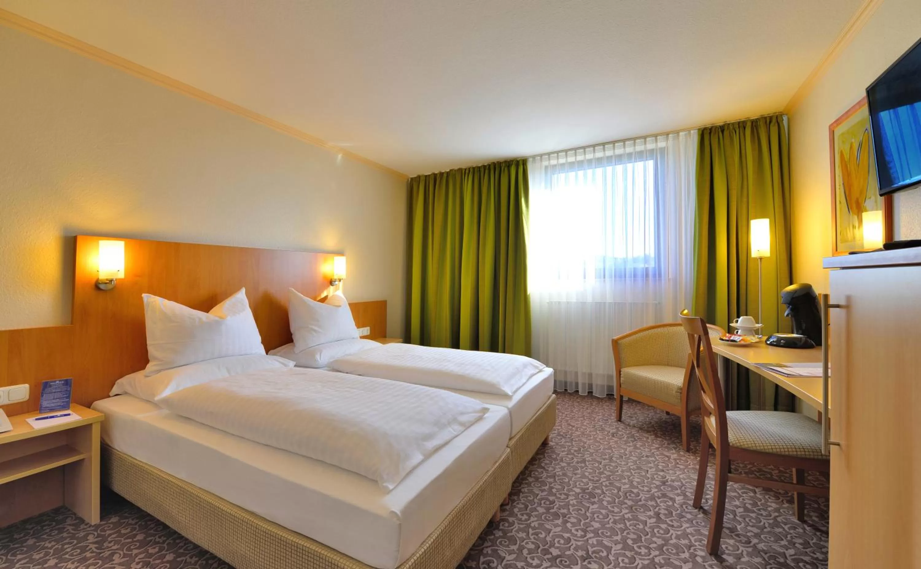 Business Double Room in PLAZA INN Leonberg