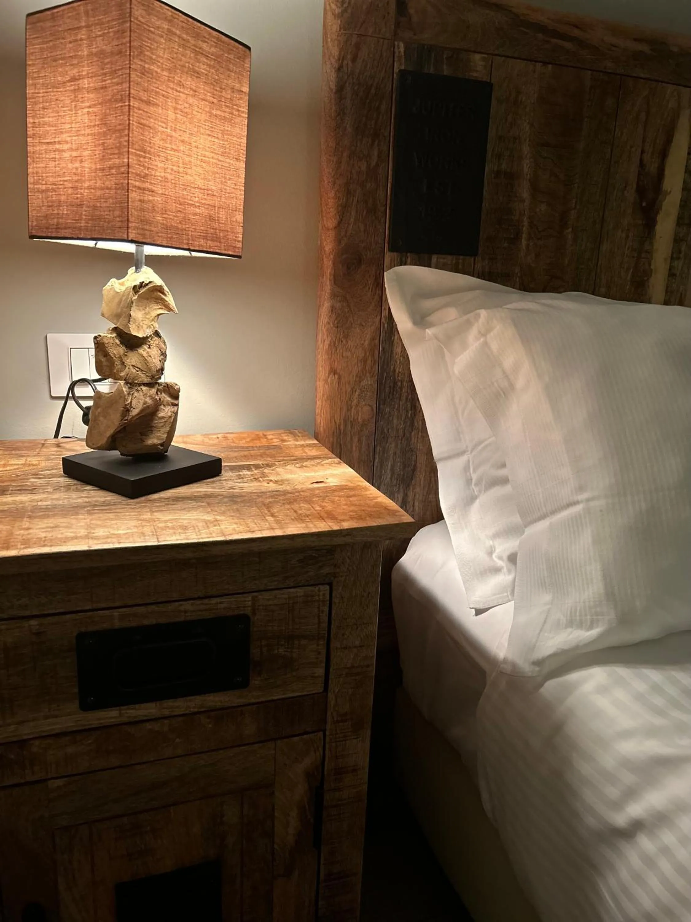 Bedroom in Hotel Paradiso Como