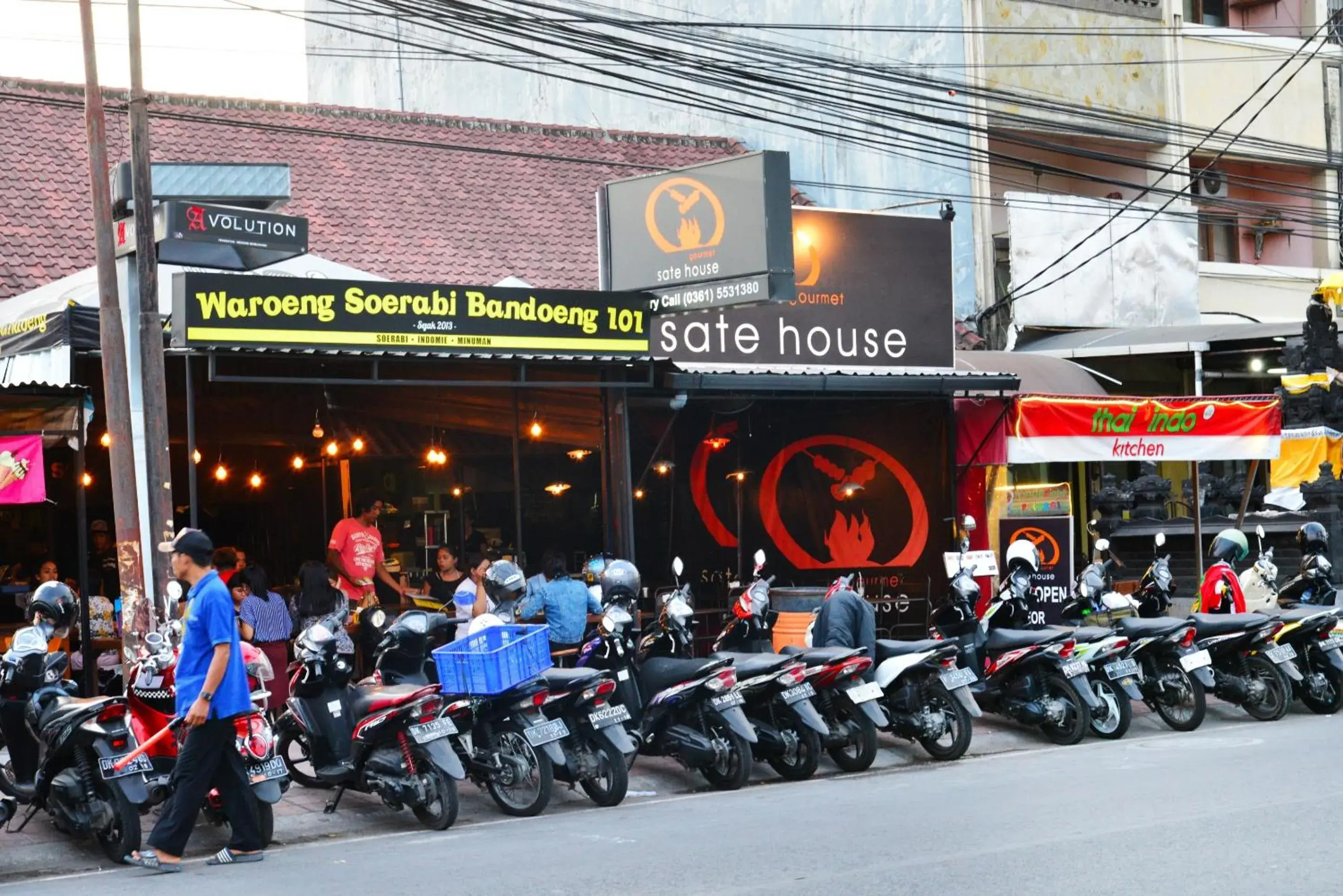 Restaurant/places to eat in Devata Suites and Residence Restaurant/places to eat in Devata Suites and Residence