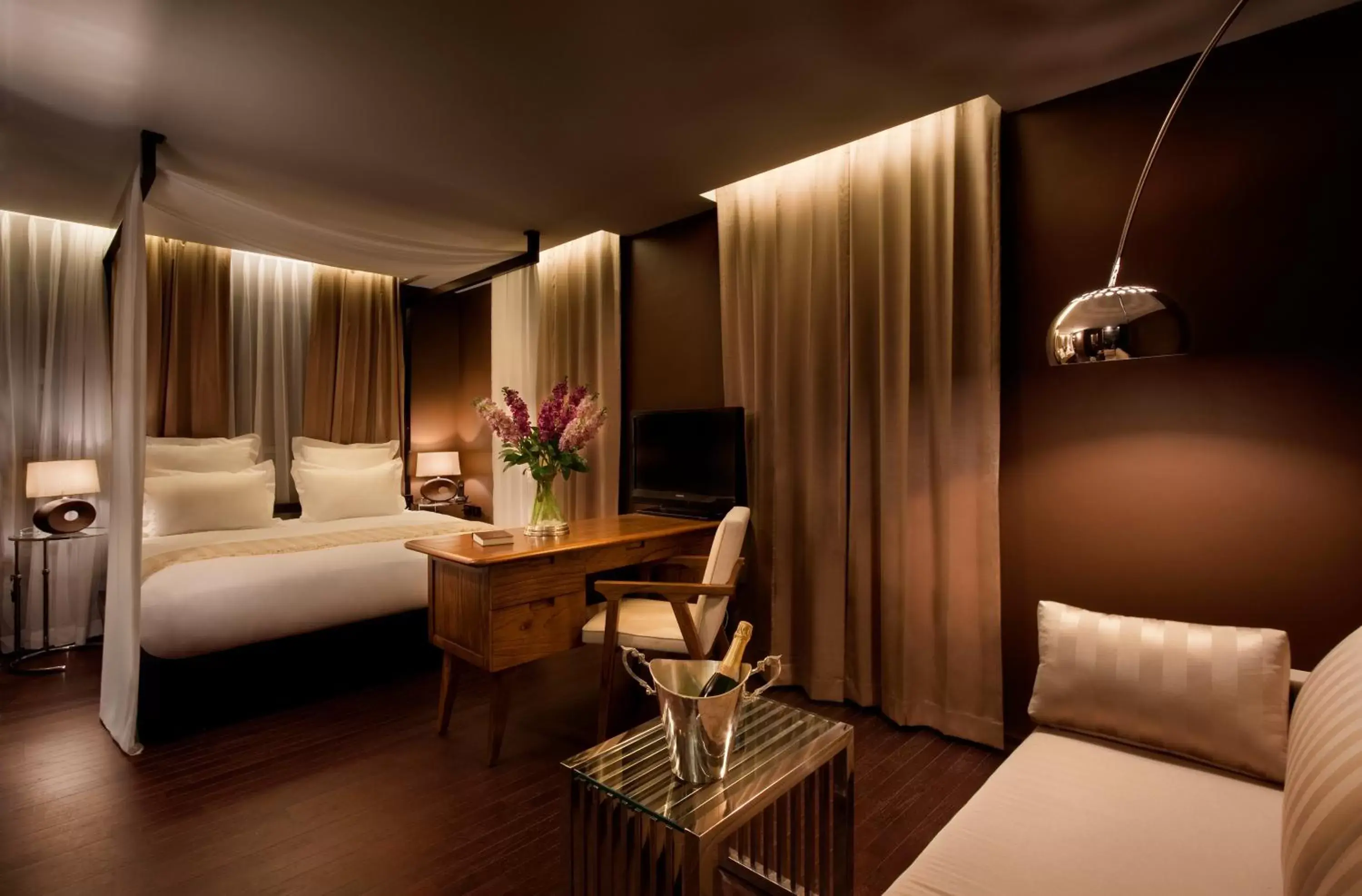 Bedroom, Seating Area in Brown TLV Urban Hotel a member of Brown Hotels