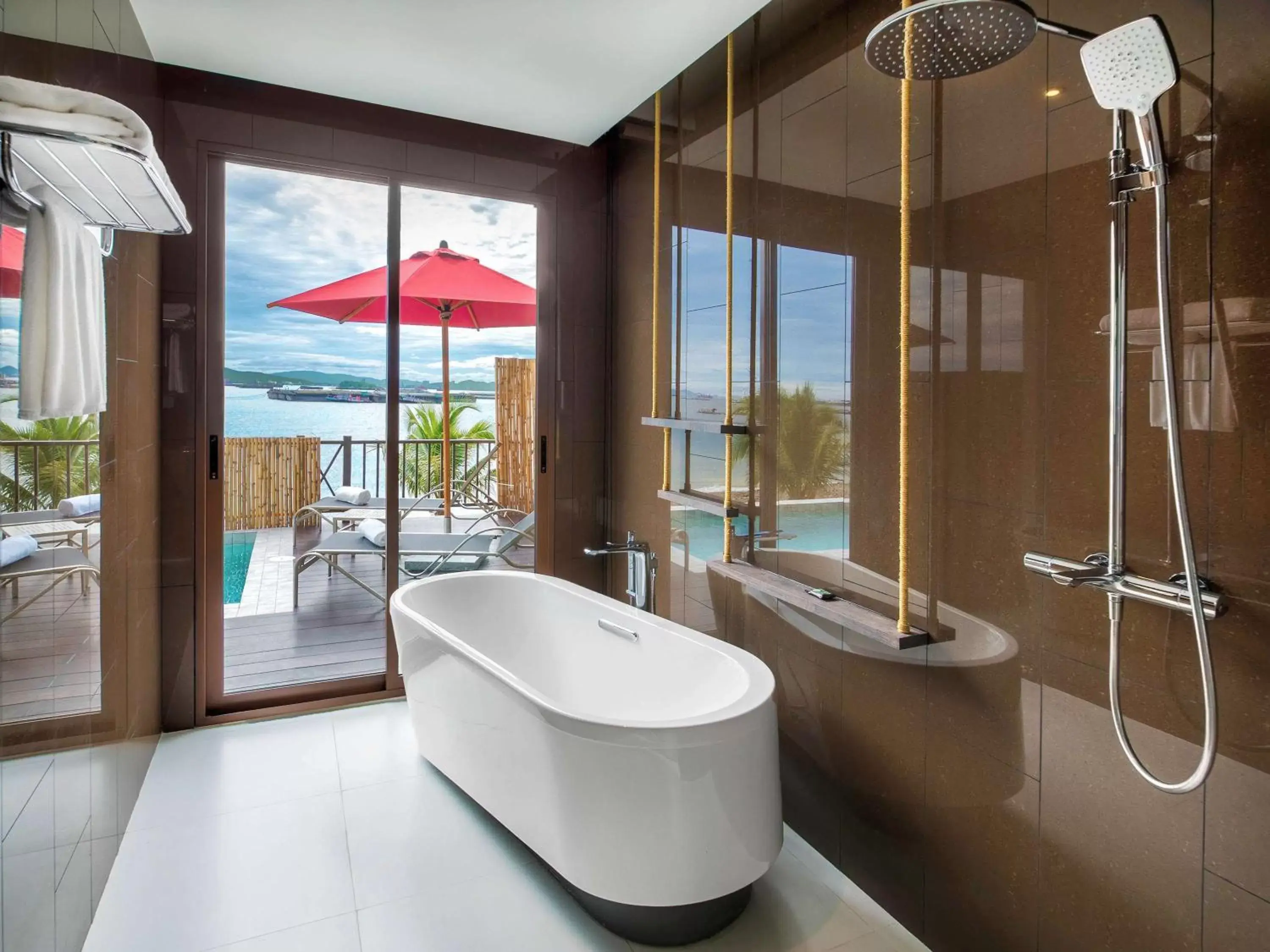 Photo of the whole room, Bathroom in Novotel Marina Sriracha & Koh Si Chang