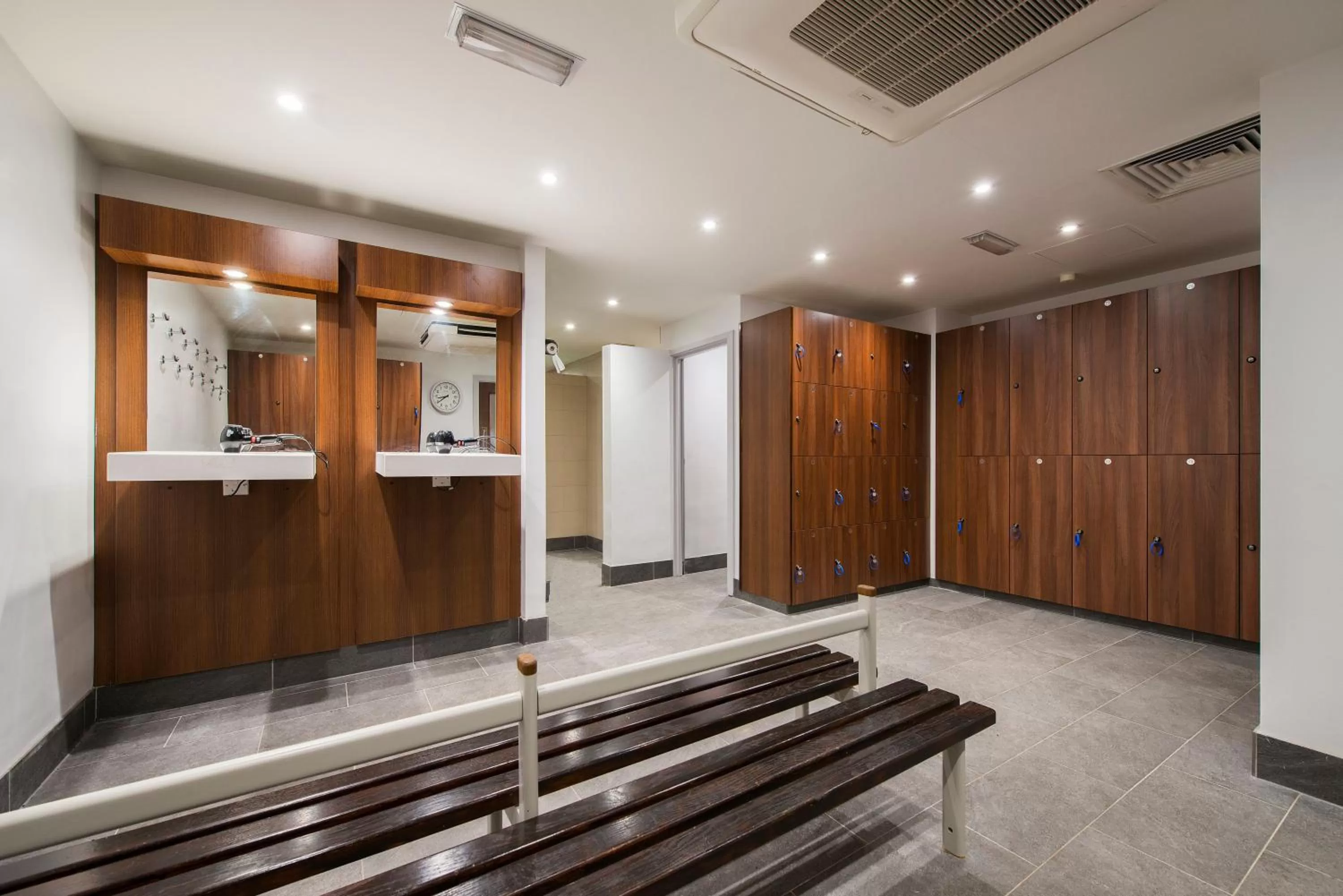 Lobby or reception in Holiday Inn London-Shepperton by IHG