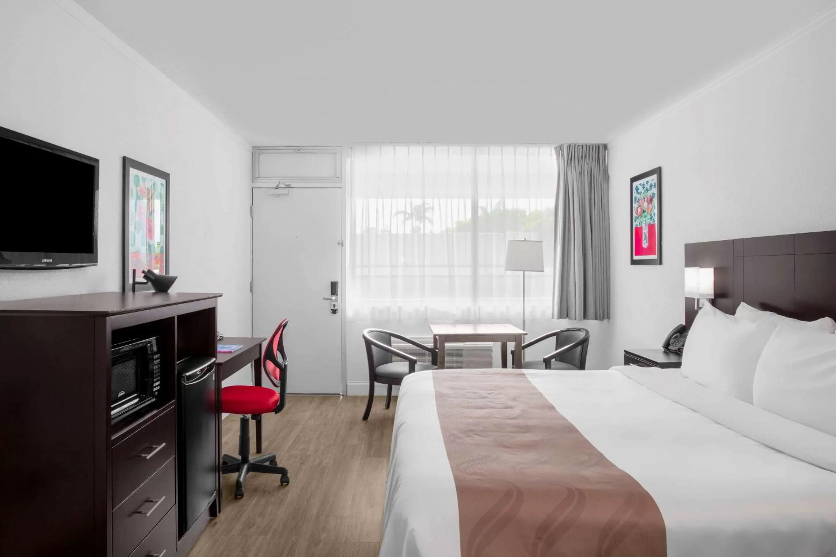 Photo of the whole room, Bed in Quality Inn Miami South