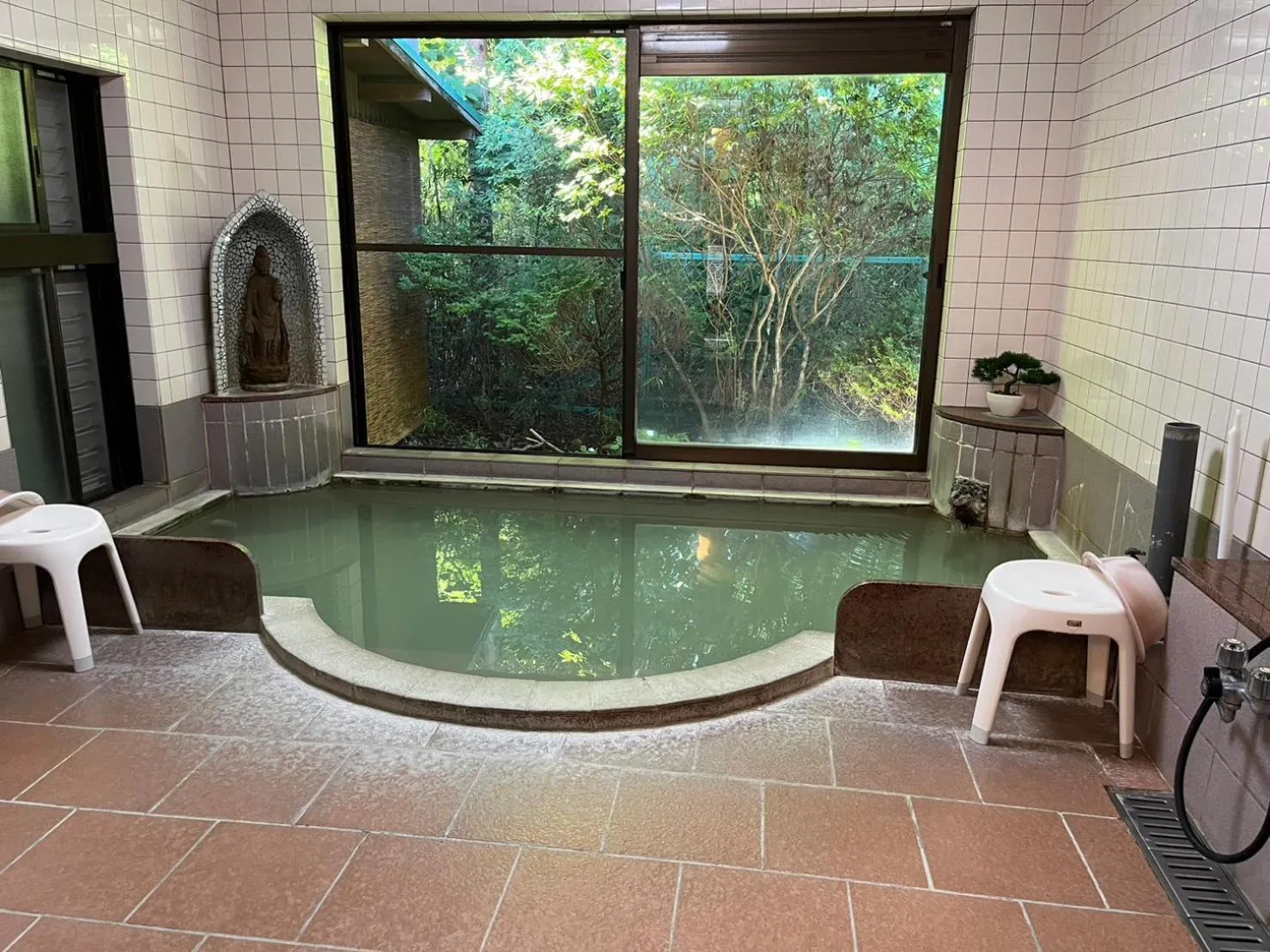 Hot Spring Bath in Fuji-Hakone Guest House