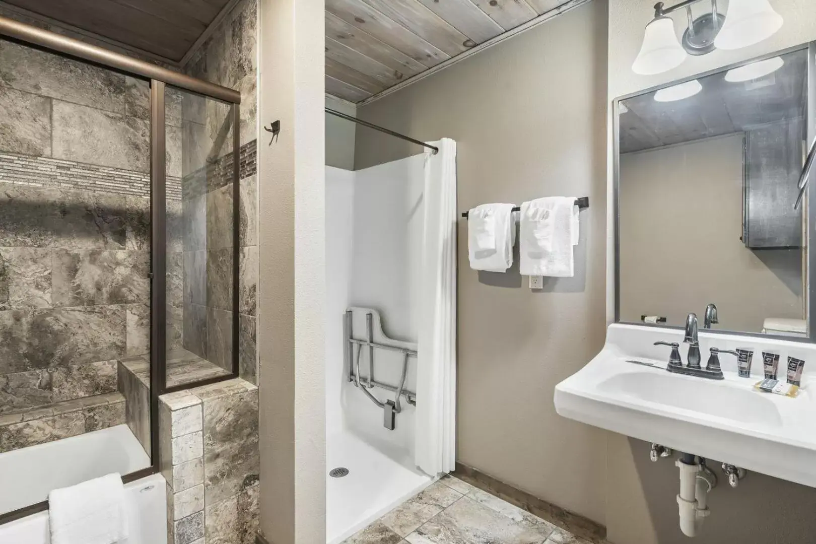 Shower, Bathroom in Table Rock Resorts at Indian Point