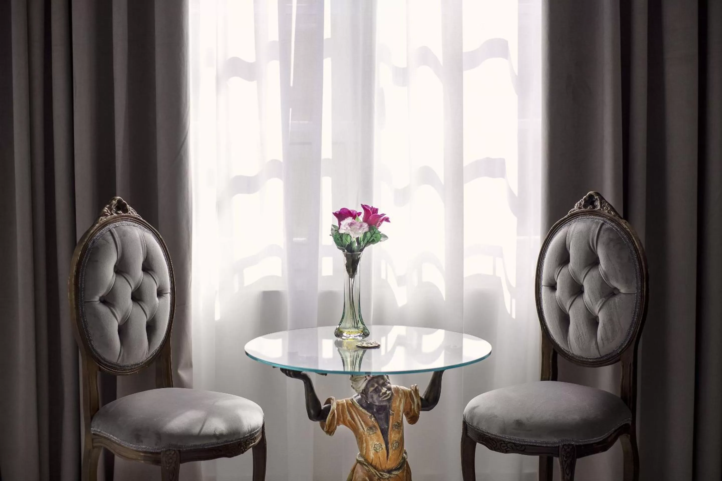 Decorative detail in Hotel Berna