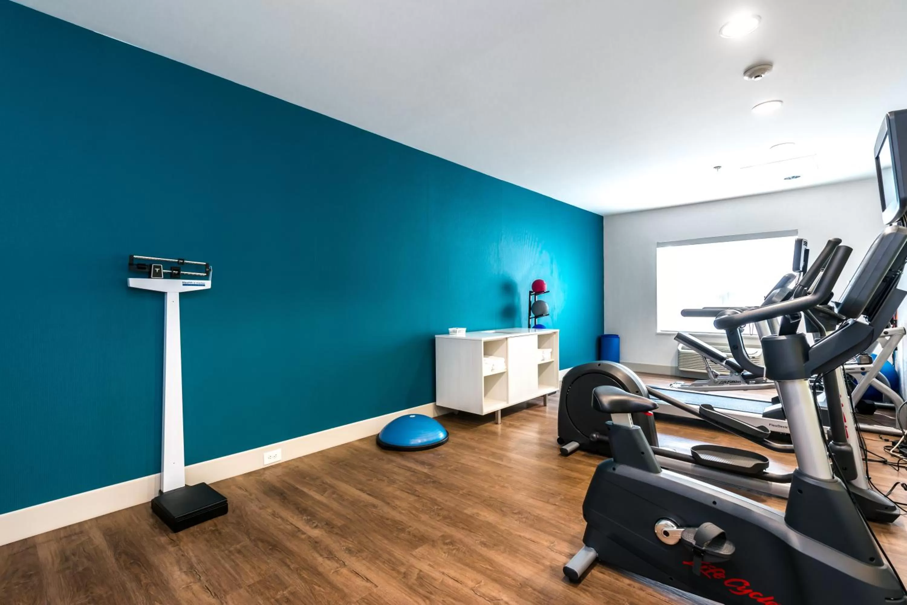 Fitness centre/facilities in Holiday Inn Express Hotel & Suites Lagrange I-85 by IHG
