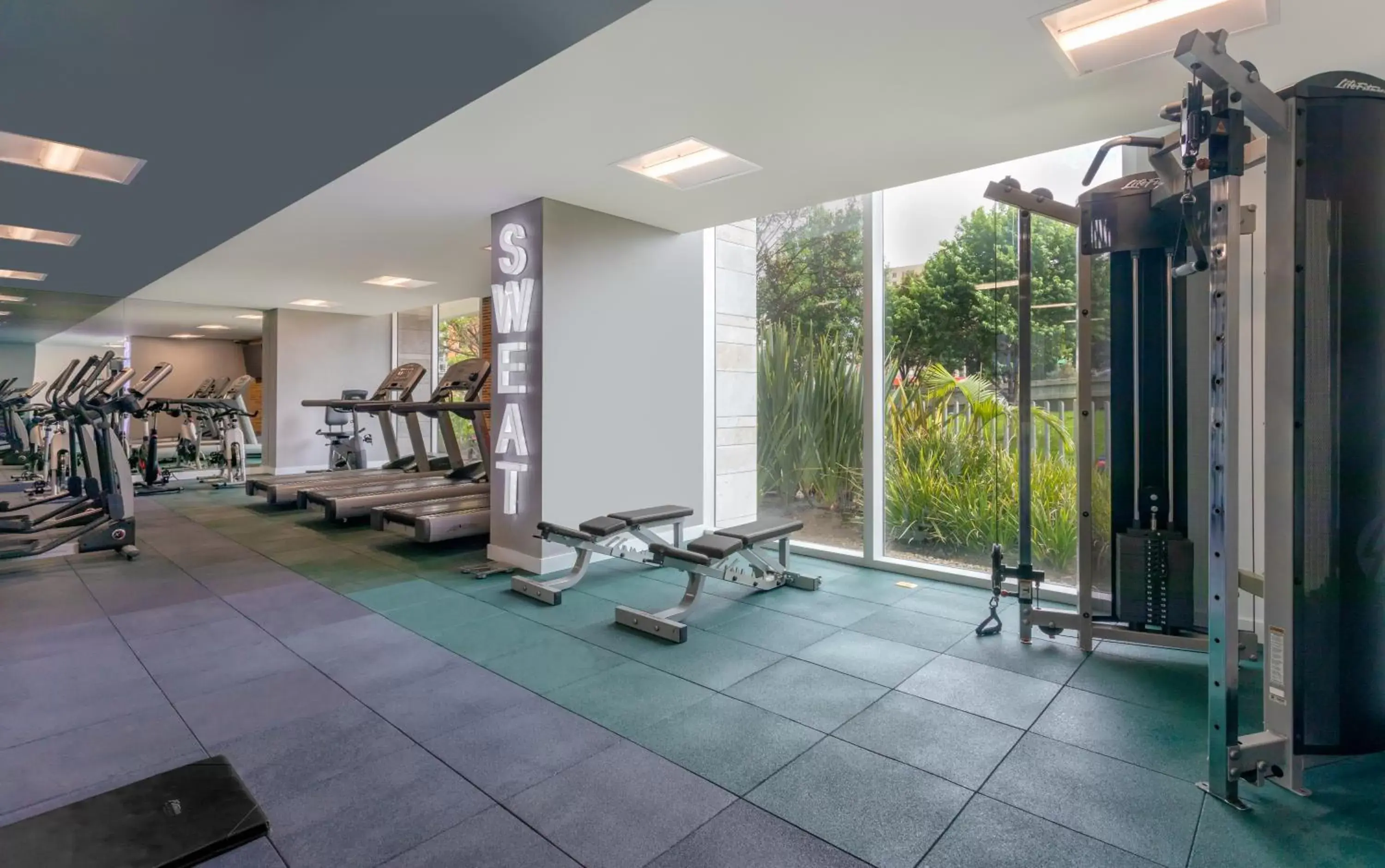 Fitness centre/facilities, Fitness Center/Facilities in Holiday Inn Bogota Airport, an IHG Hotel