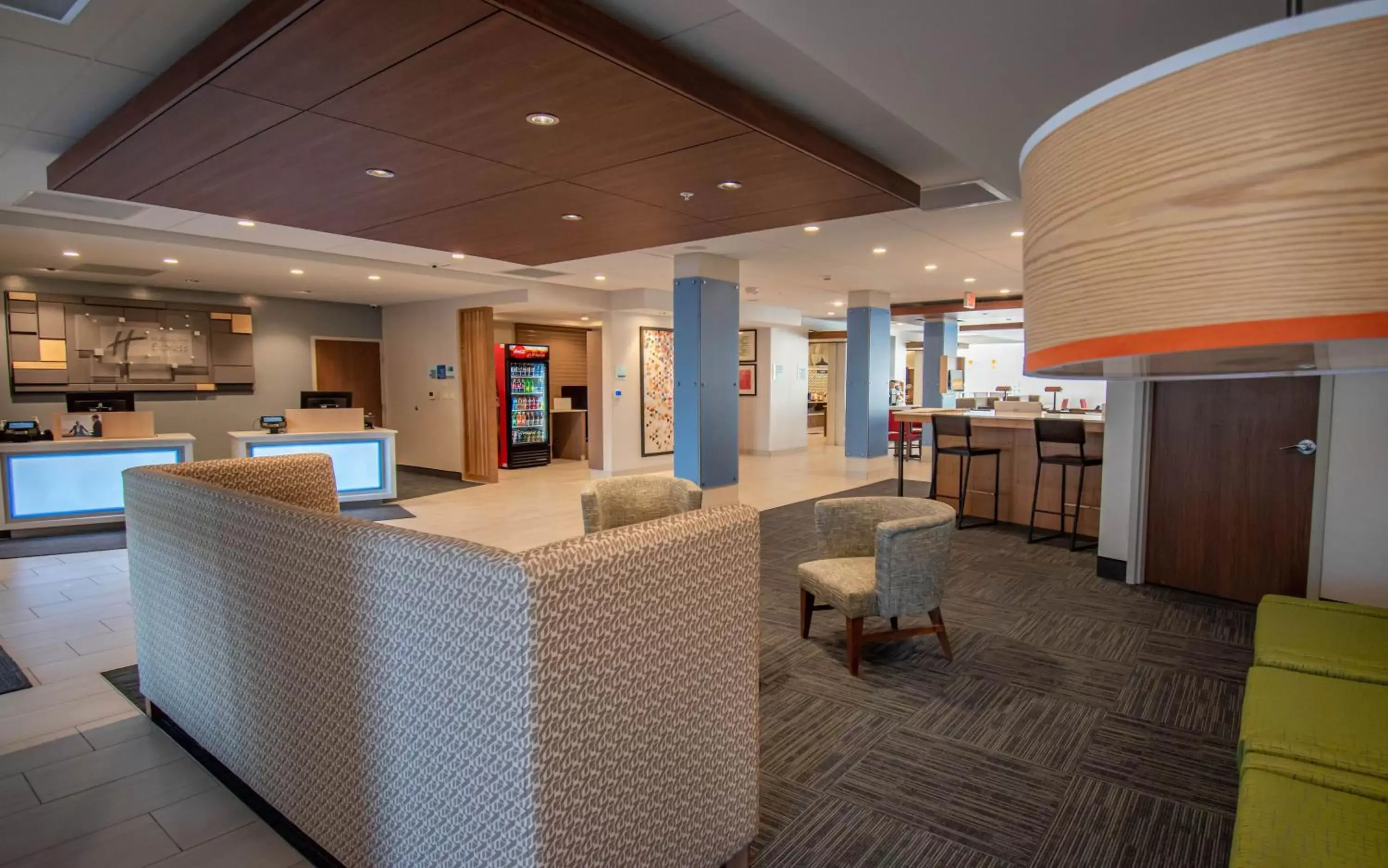 Lobby or reception, Lobby/Reception in Holiday Inn Express & Suites Tonawanda - Buffalo Area, an IHG Hotel