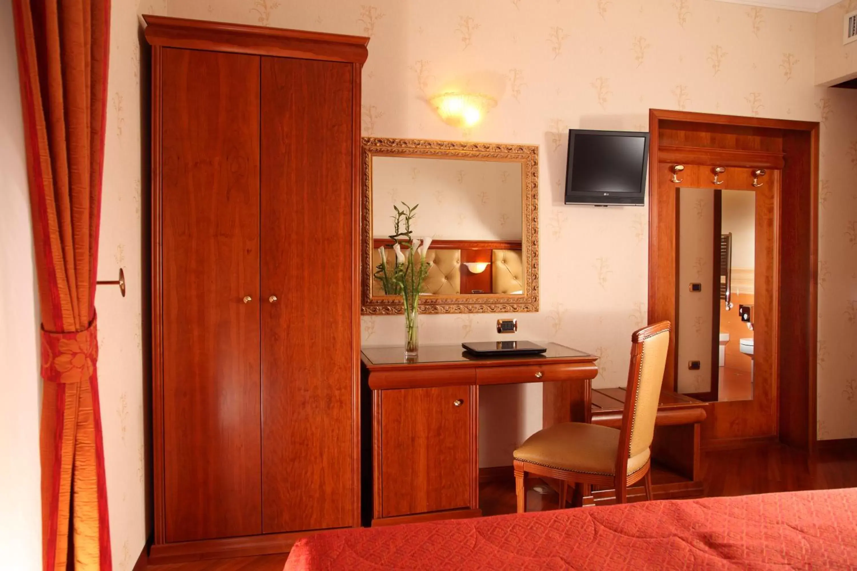 Bedroom in Hotel Serena srl Bedroom in Hotel Serena srl