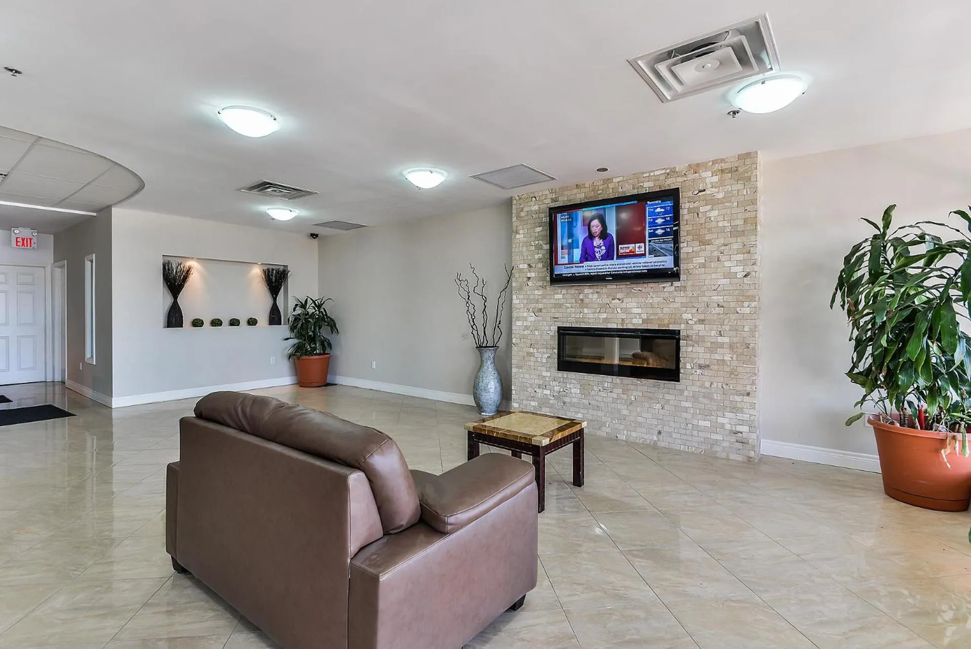 Lobby or reception in NU Hotel Toronto Airport
