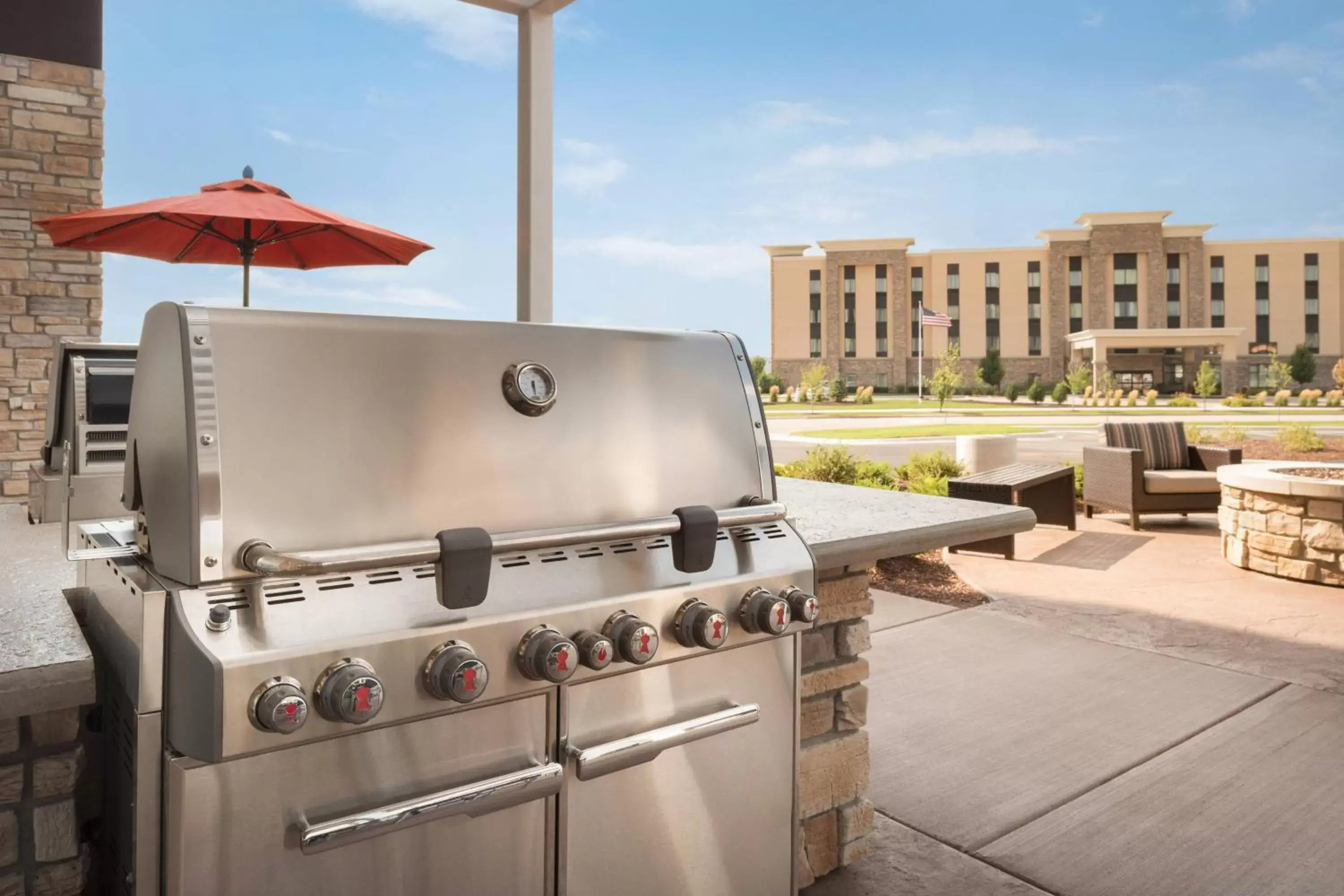 Restaurant/places to eat, BBQ Facilities in TownePlace Suites by Marriott Joliet Minooka