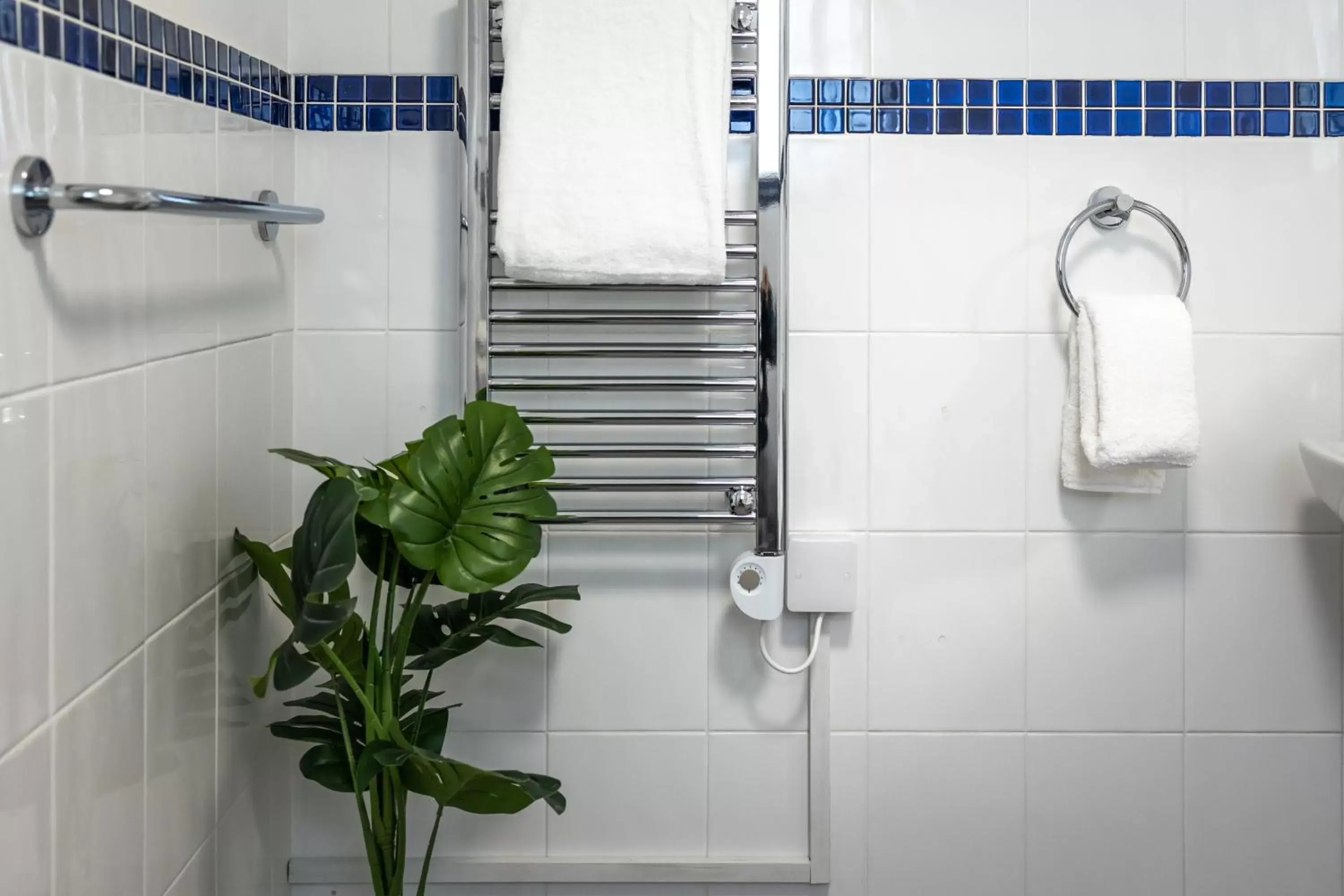 Bathroom in Gloucester House