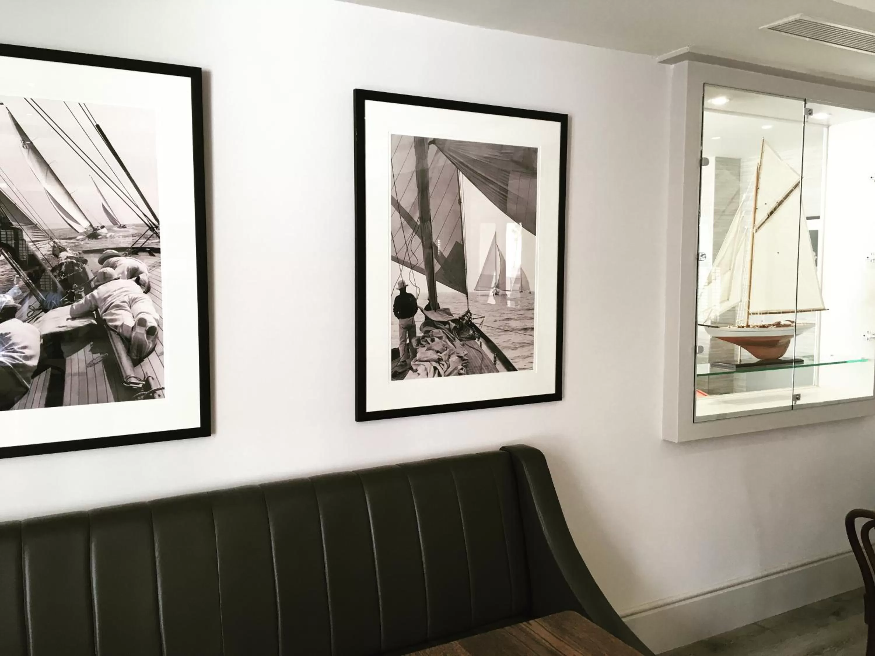 Restaurant/places to eat in The Mariner, Westport