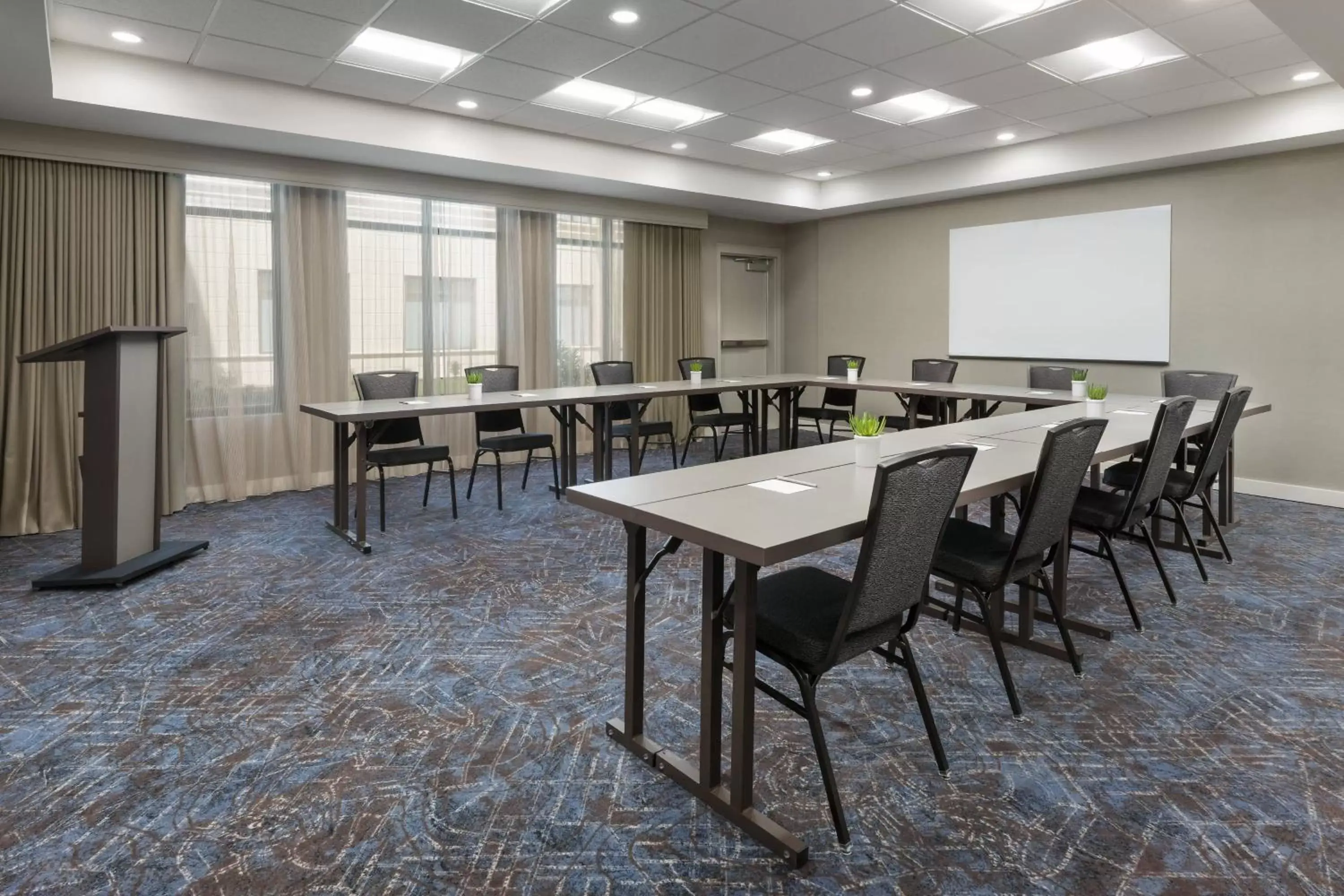 Meeting/conference room in Residence Inn Long Island Garden City