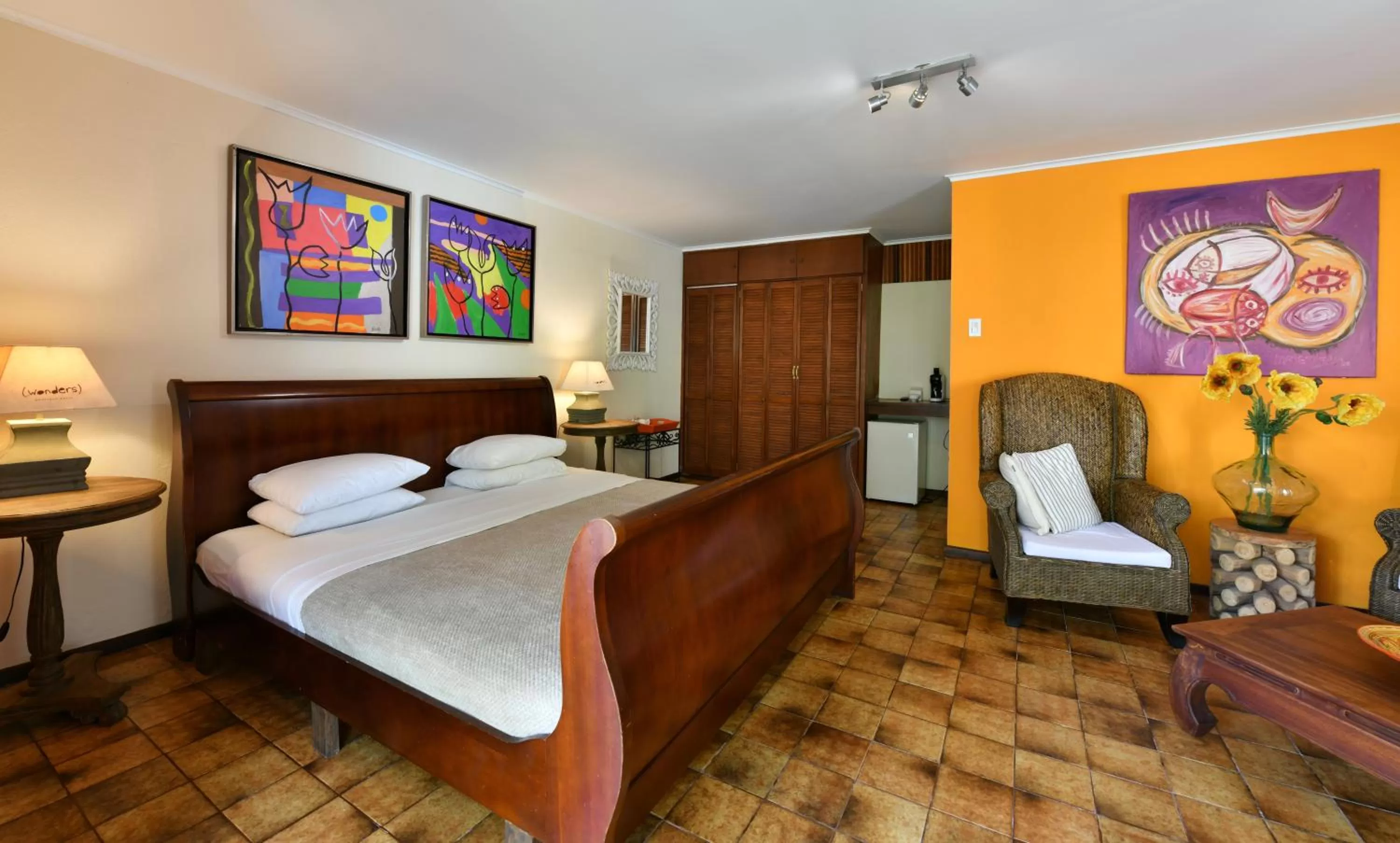 Bedroom, Bed in Wonders Boutique Hotel